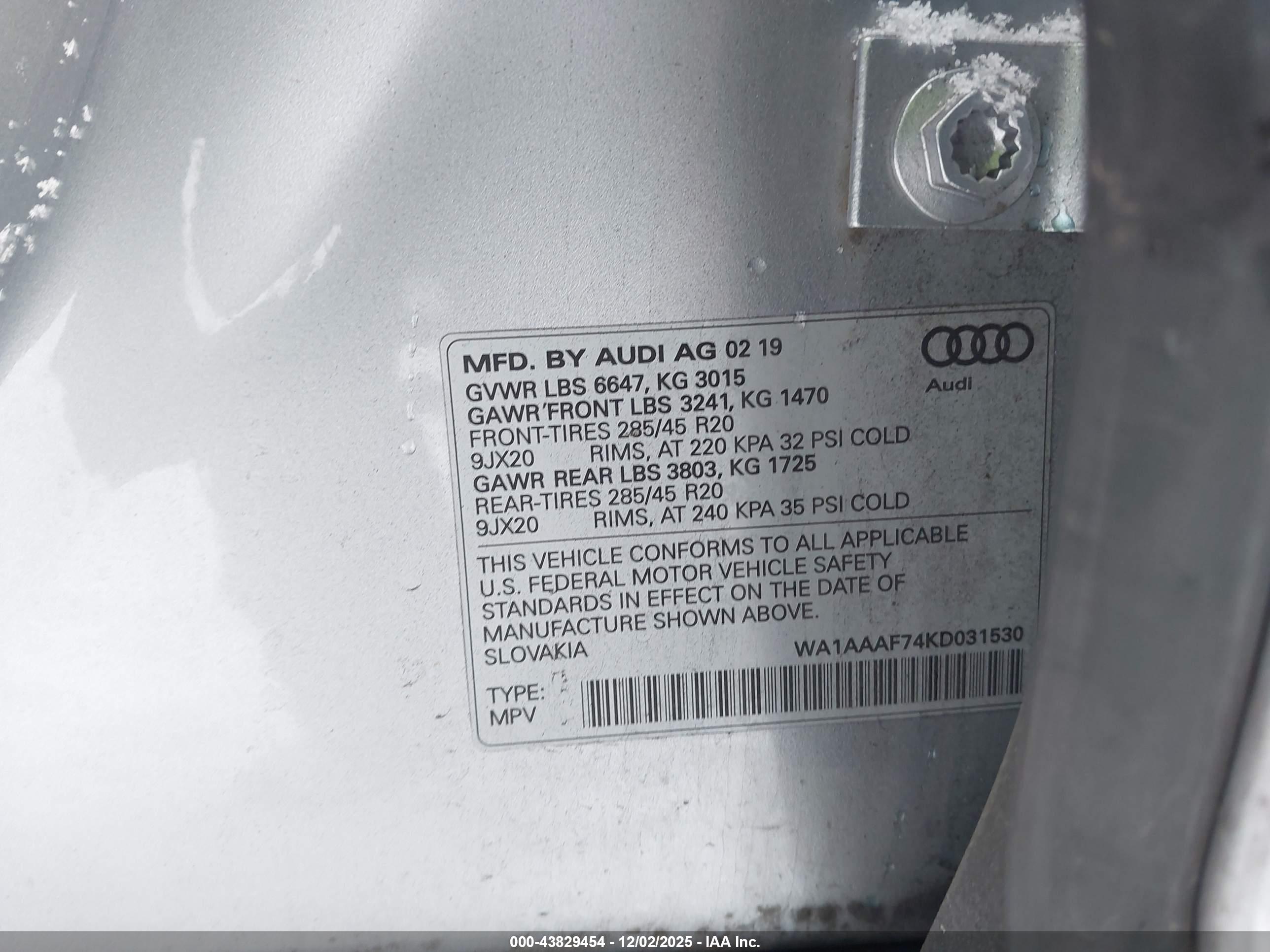 AUDI Q7 image 9