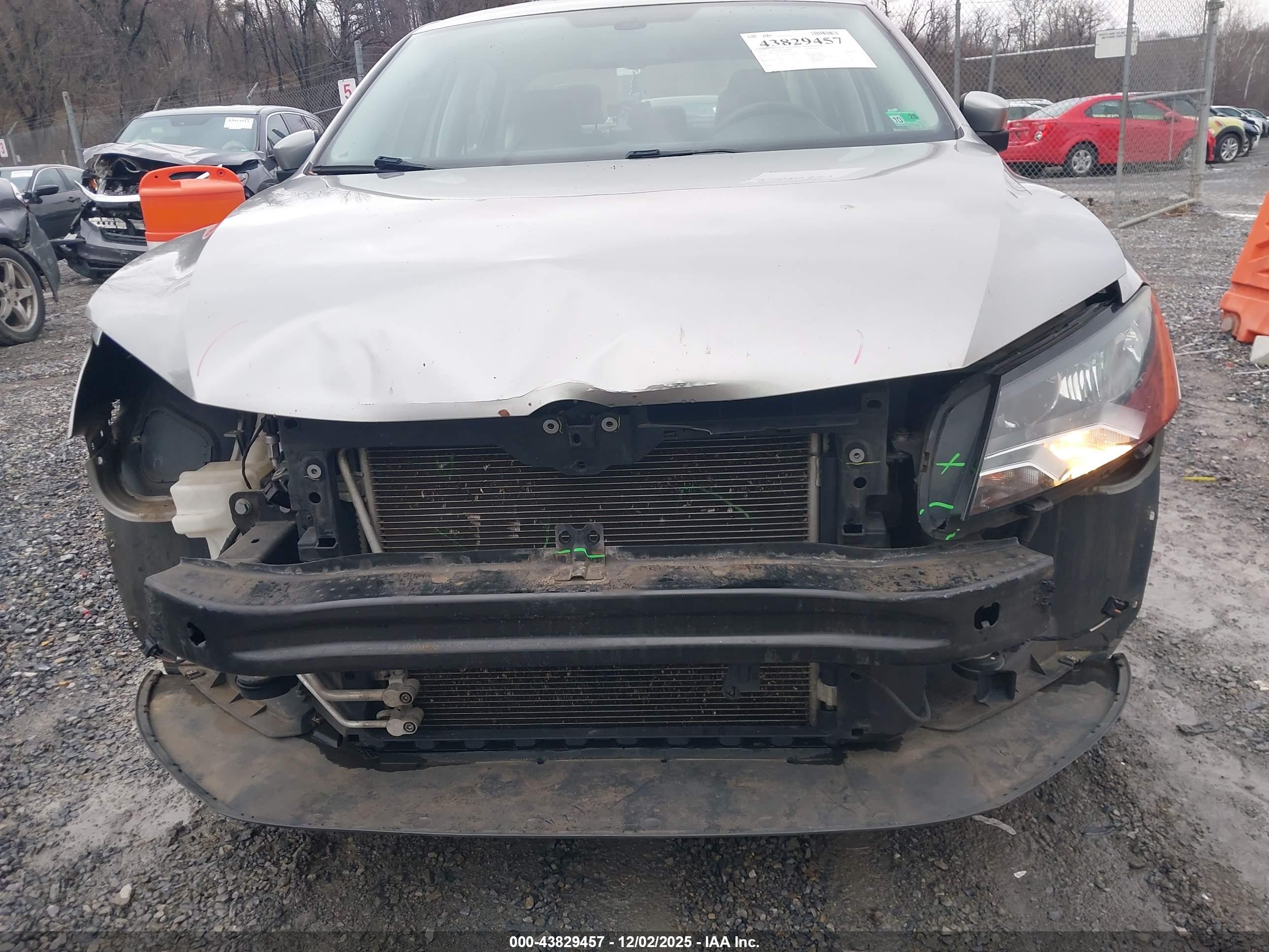 VOLKSWAGEN PASSAT image 6