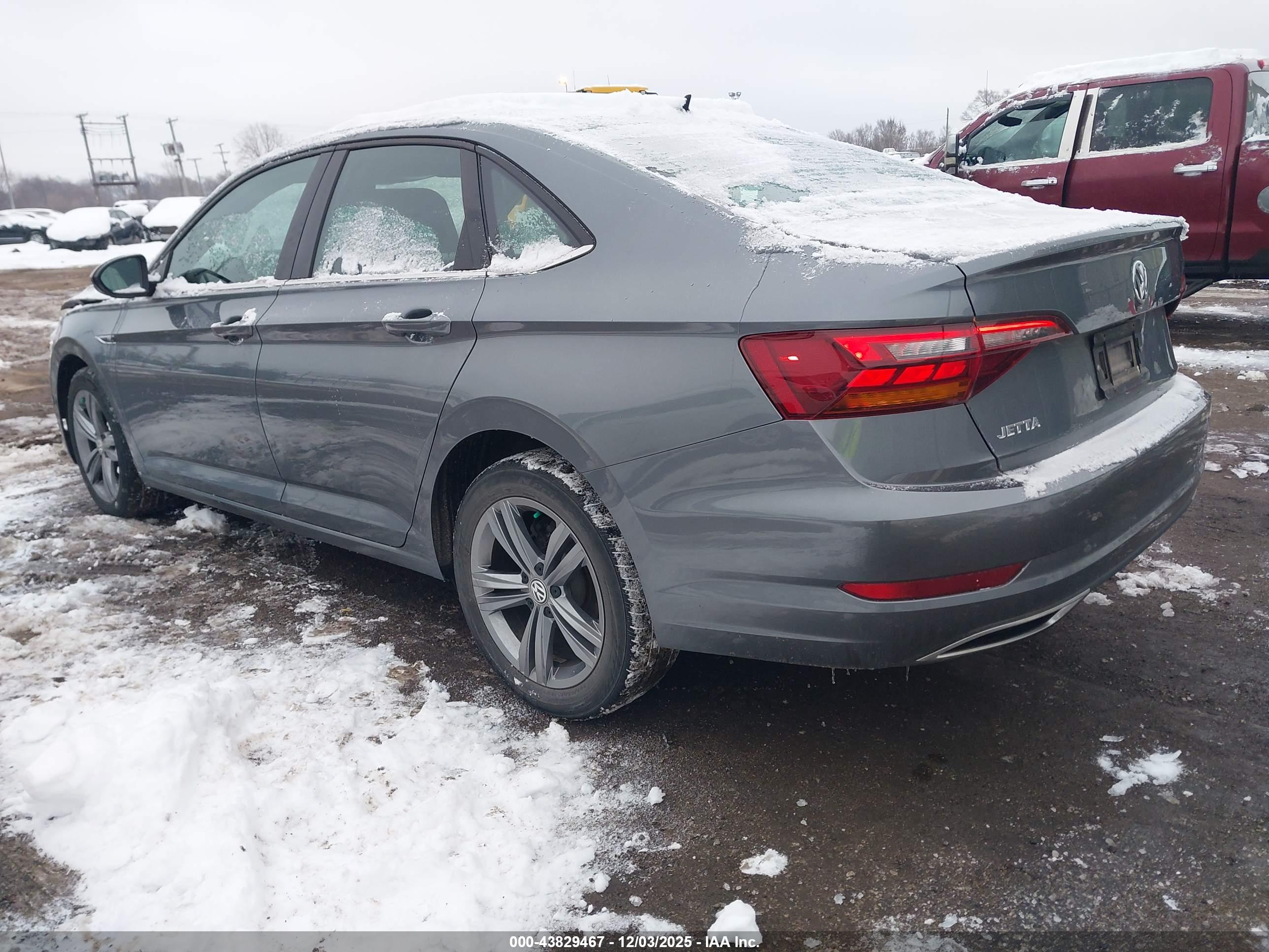 VOLKSWAGEN JETTA image 3