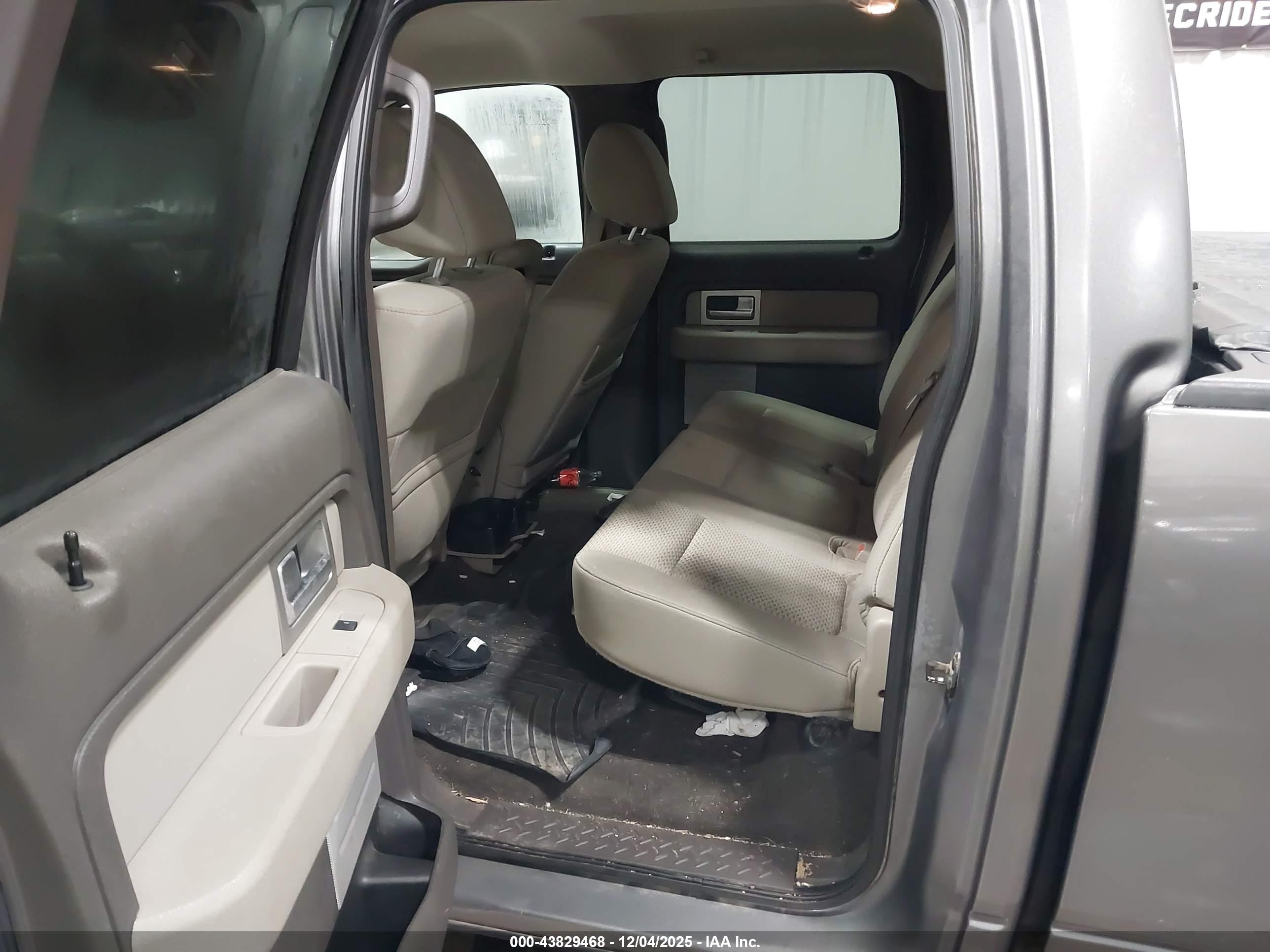 FORD F-150 image 8