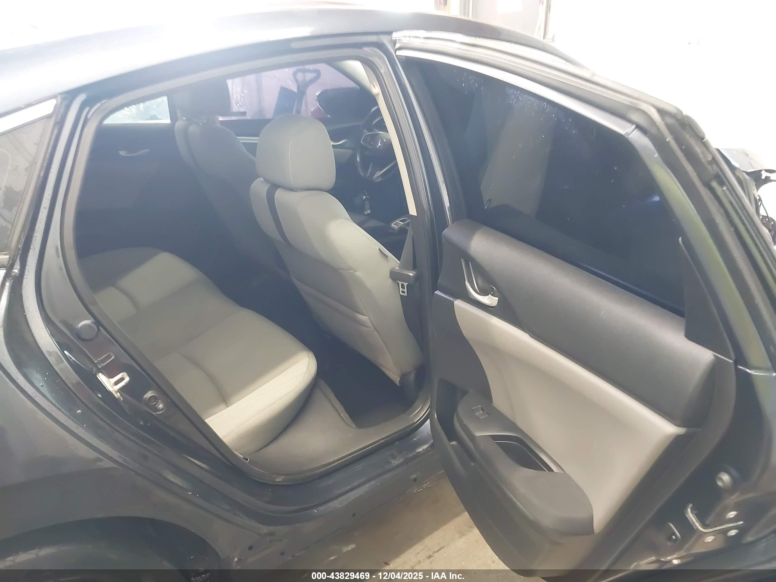 HONDA CIVIC image 8