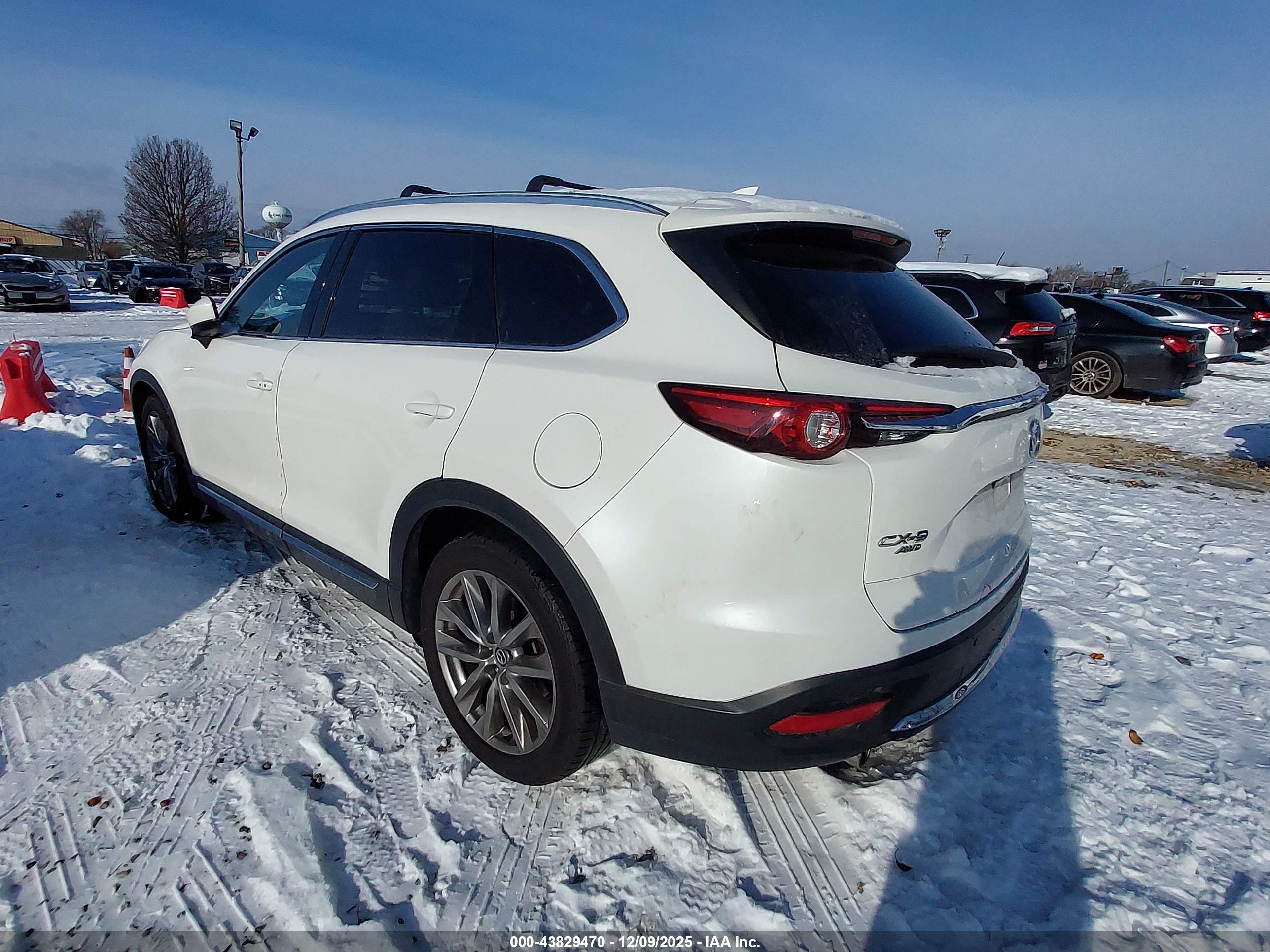 MAZDA CX-9 image 3