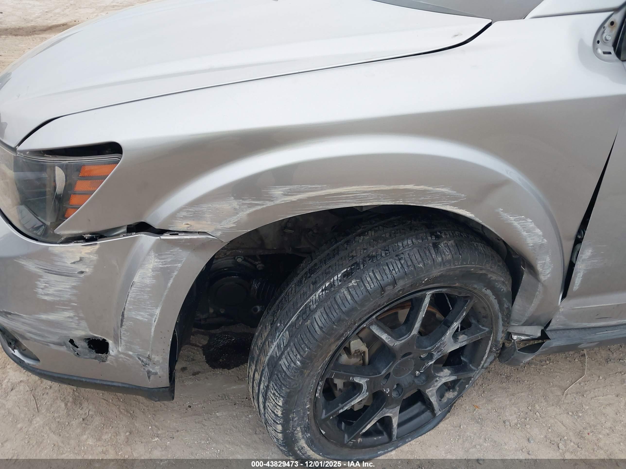 DODGE JOURNEY image 6