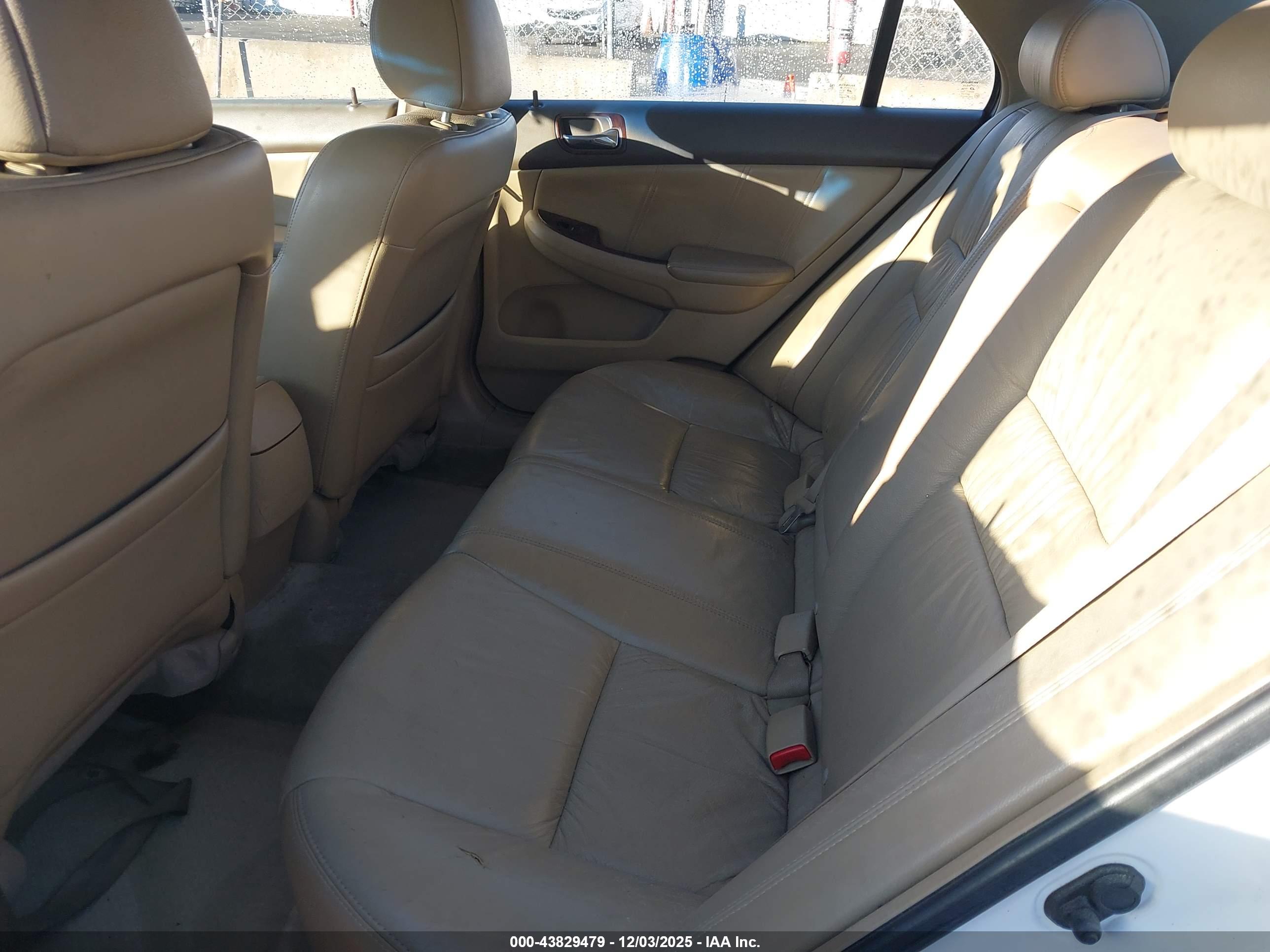 HONDA ACCORD image 8