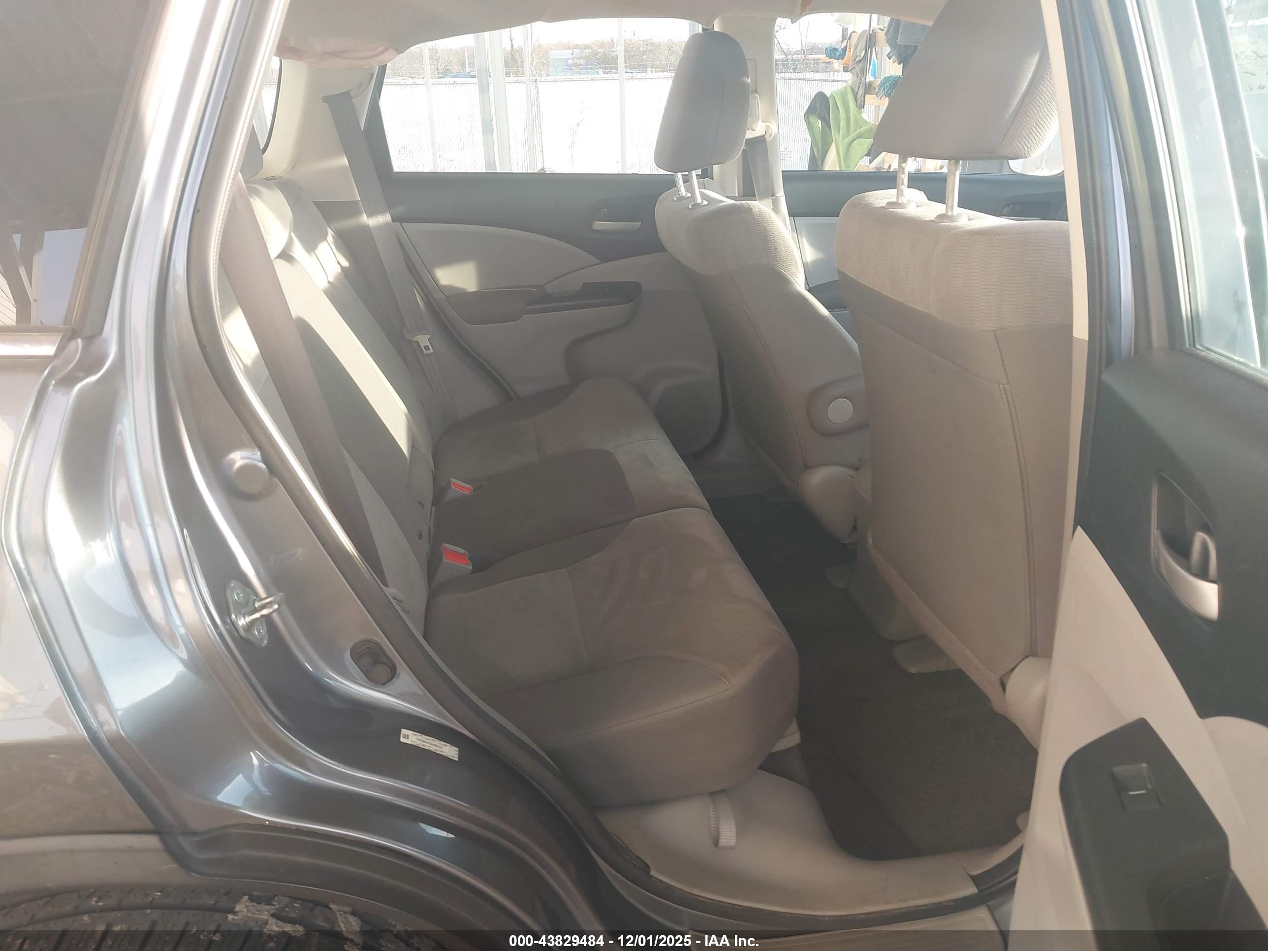 HONDA CR-V image 8