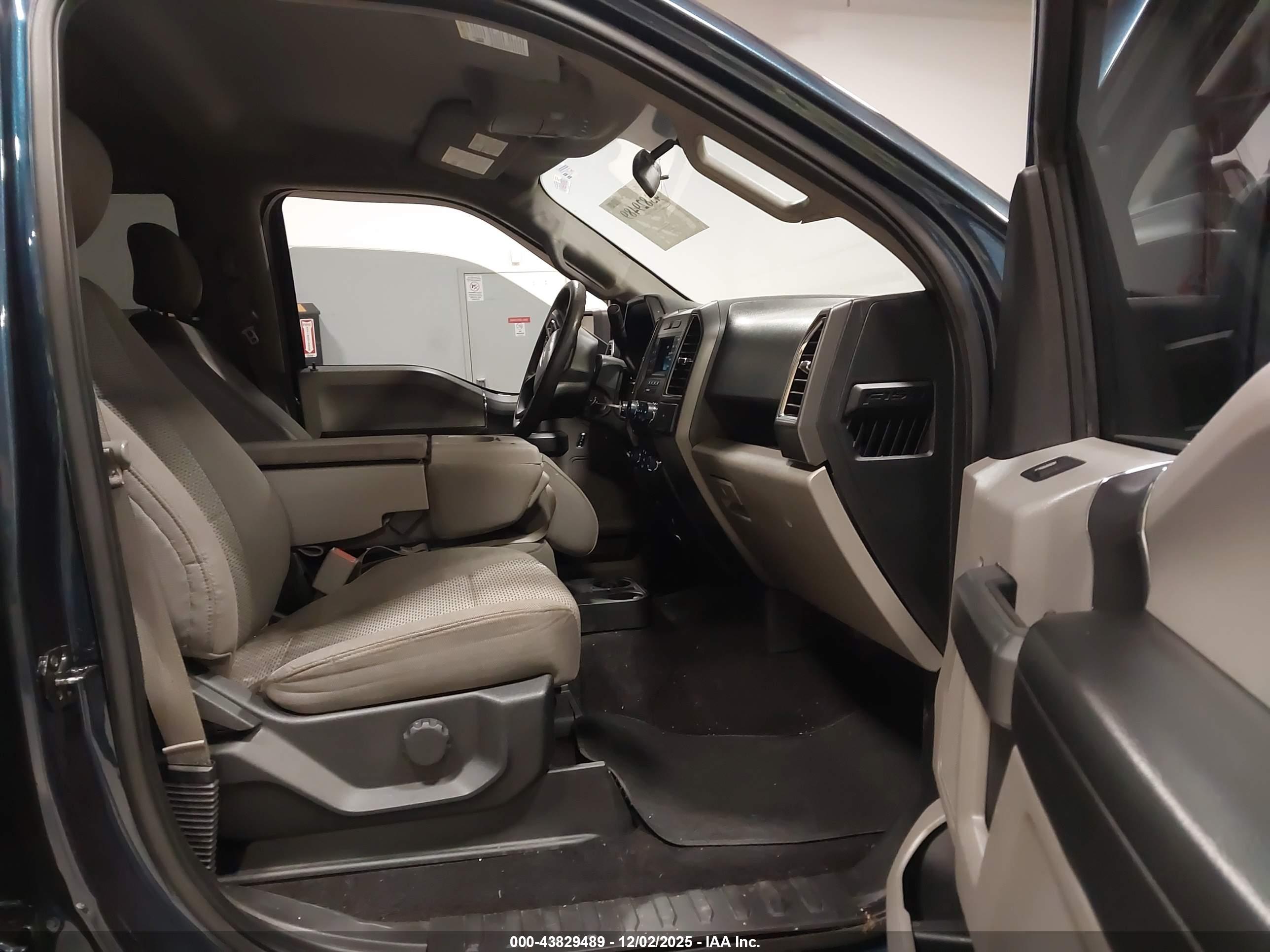 FORD F-150 image 5