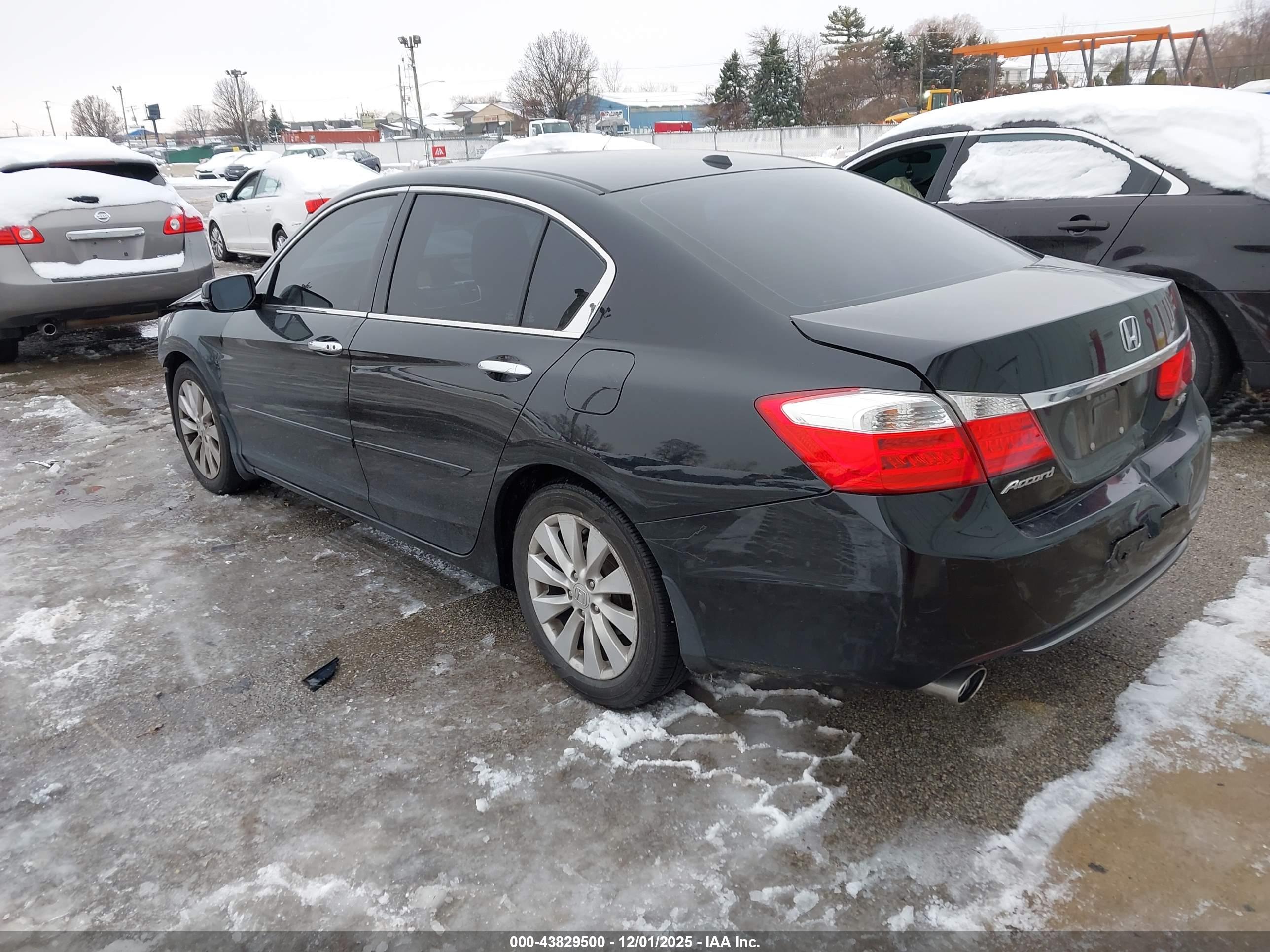 HONDA ACCORD image 3