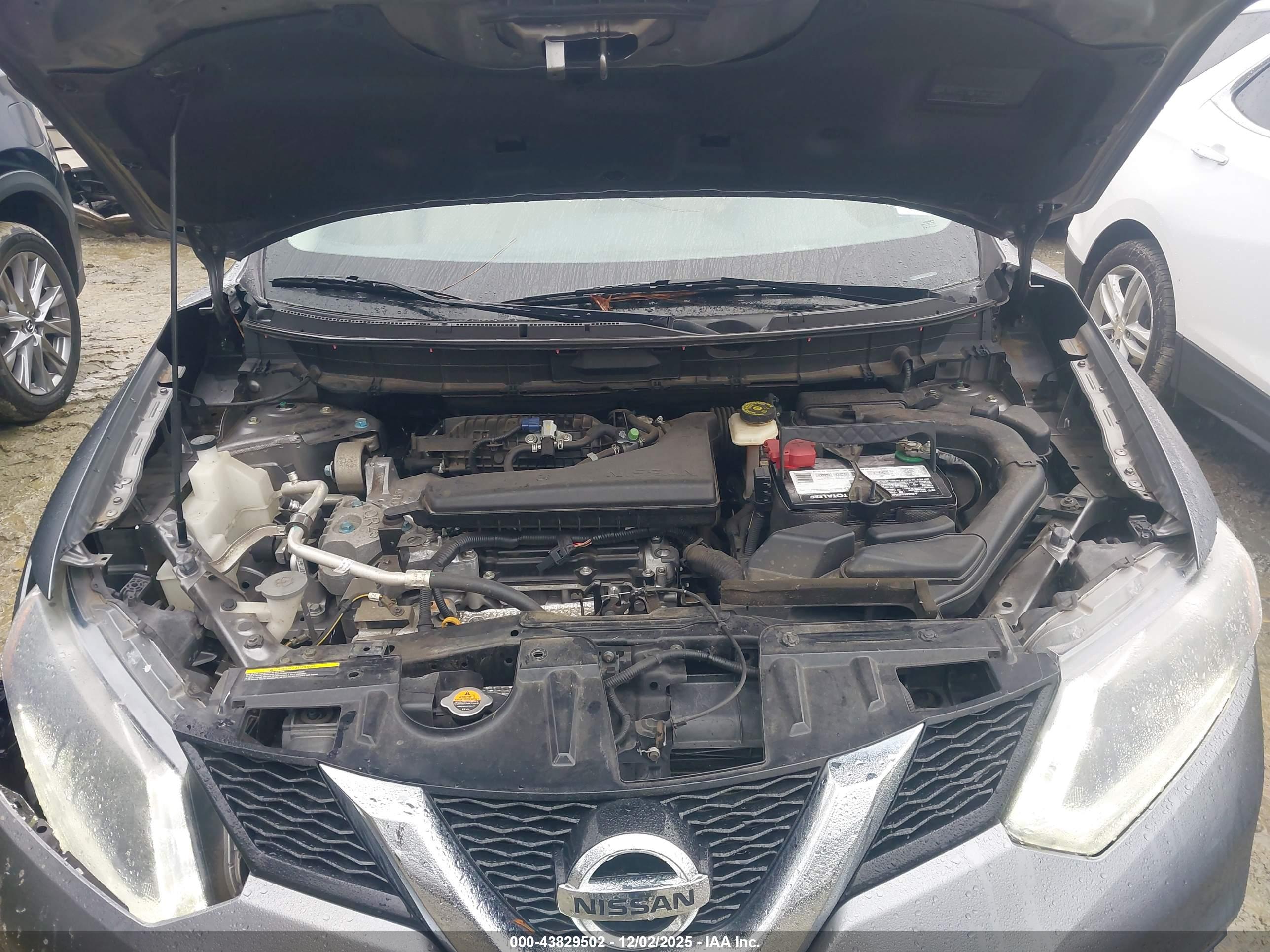 NISSAN ROGUE image 10