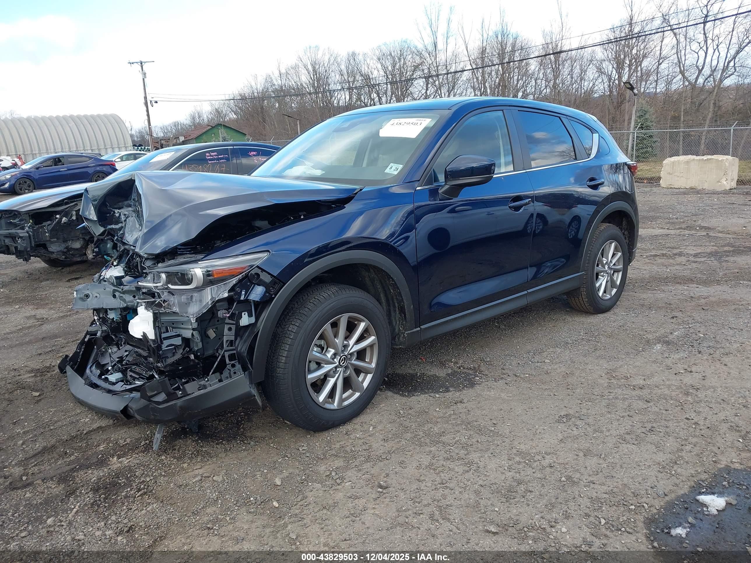MAZDA CX-5 image 2
