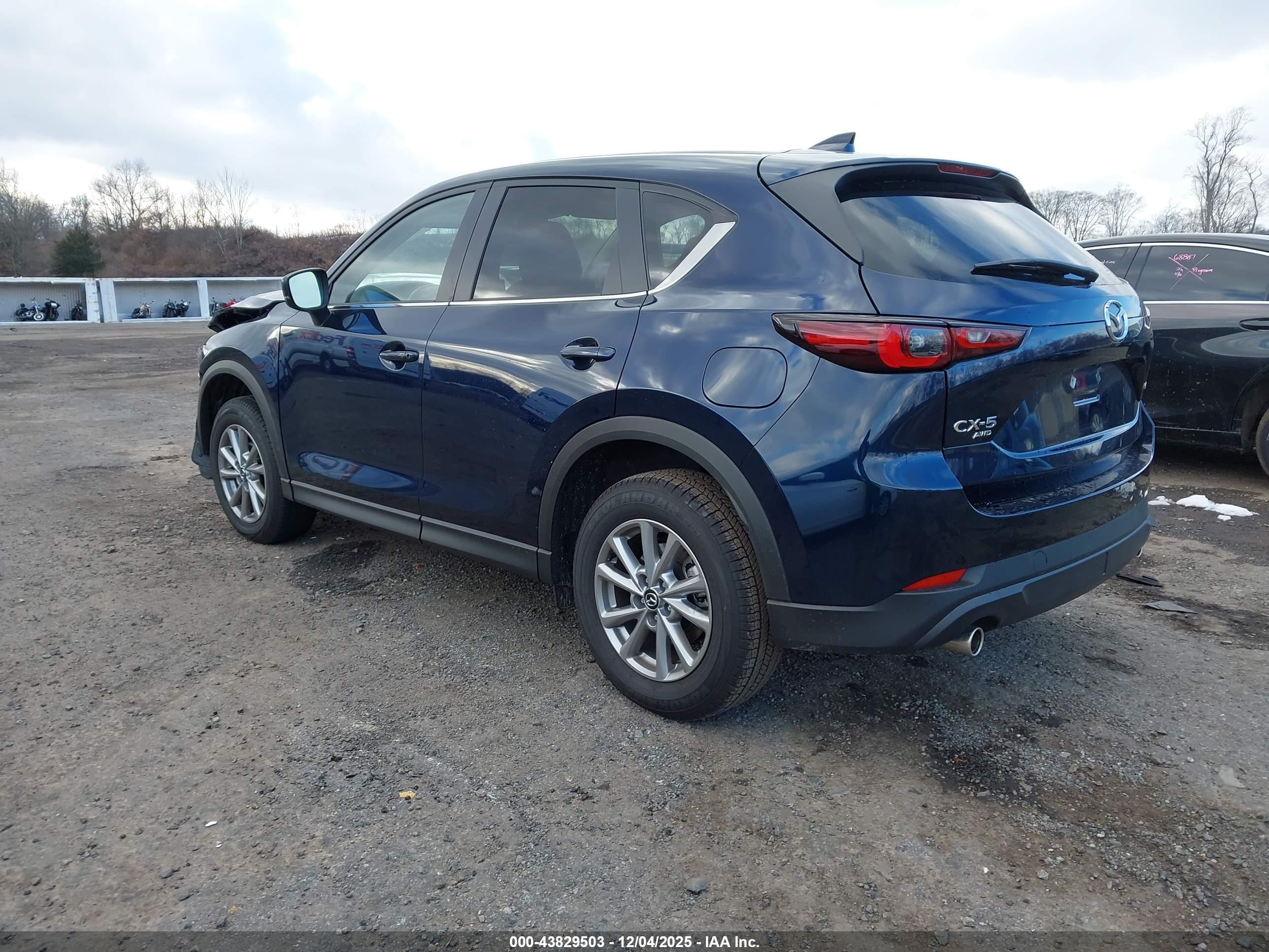 MAZDA CX-5 image 3