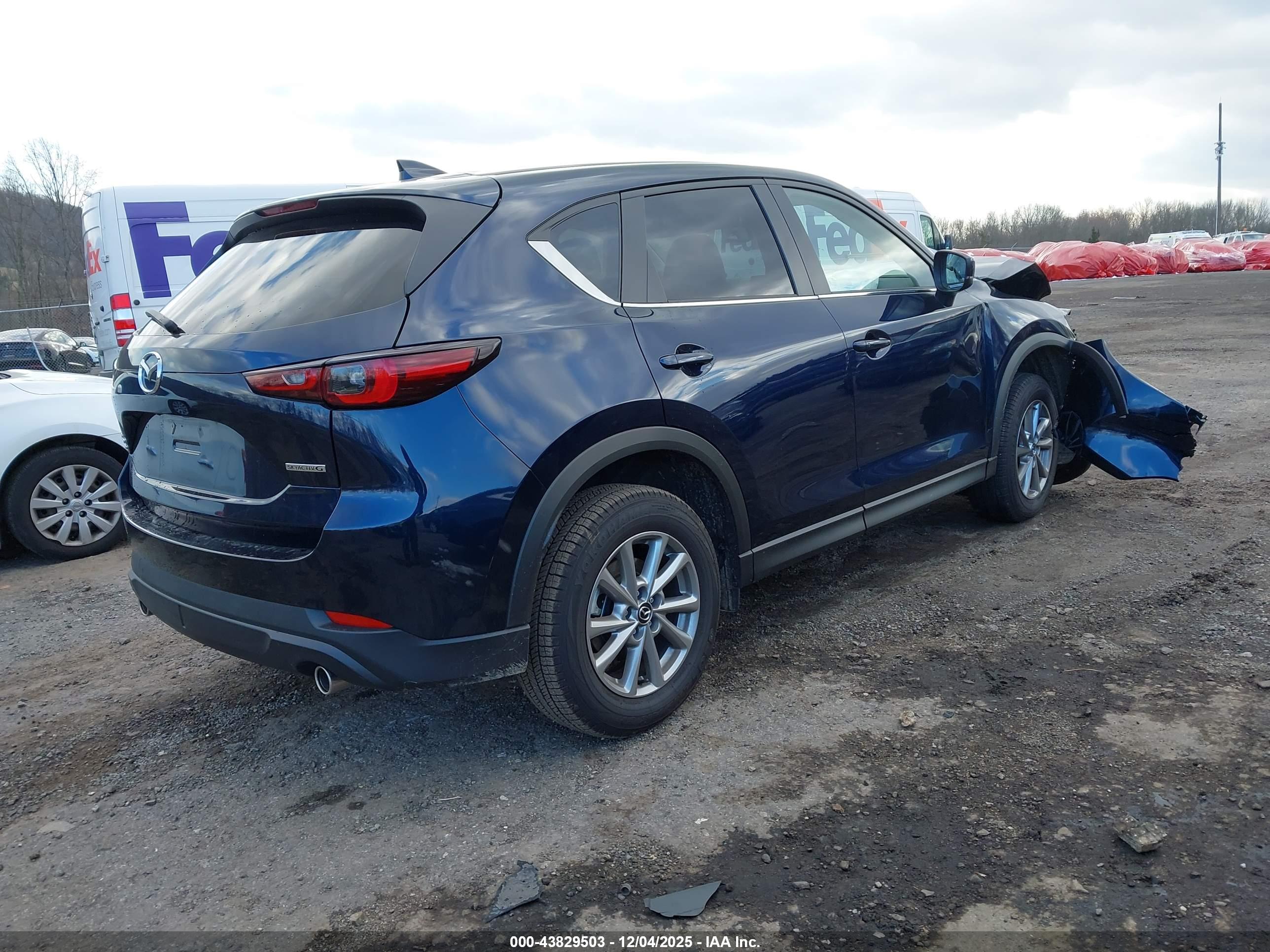 MAZDA CX-5 image 4