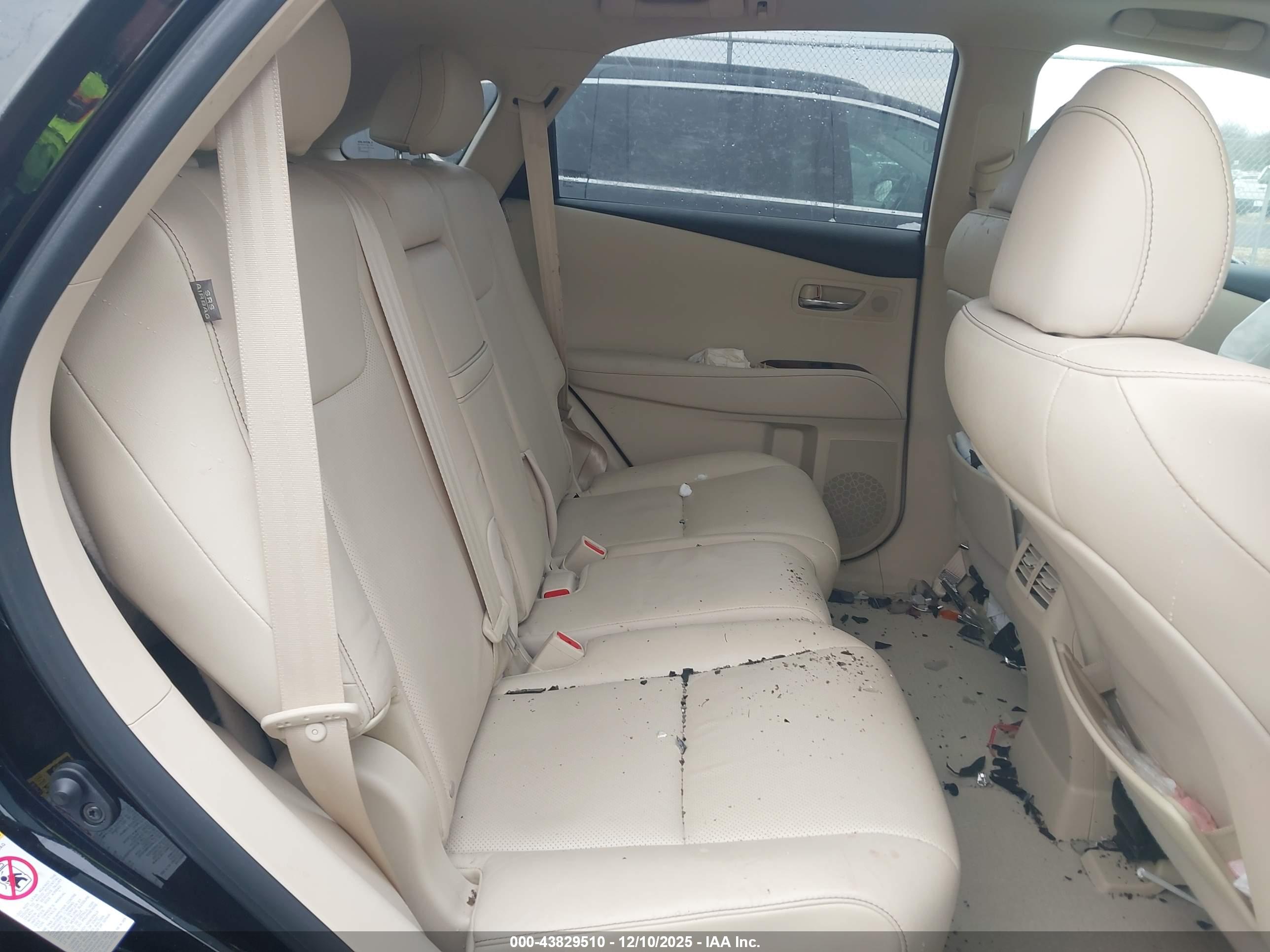 LEXUS RX image 8