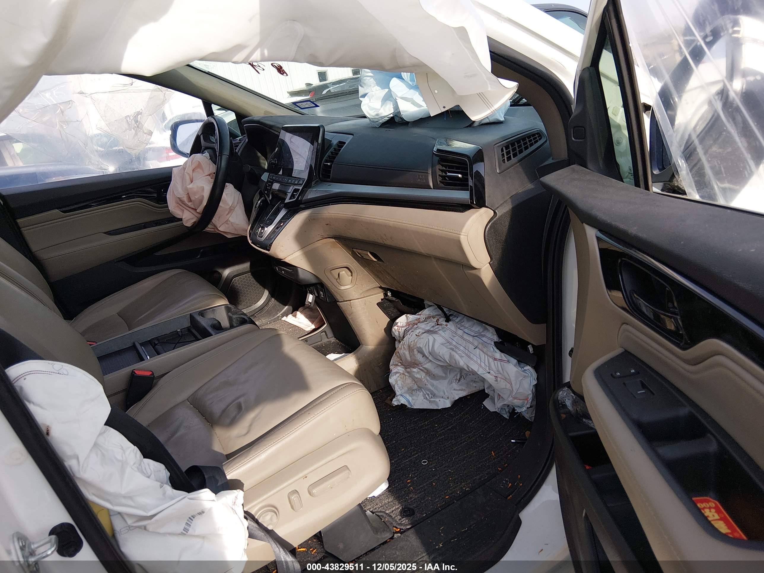 HONDA ODYSSEY image 5