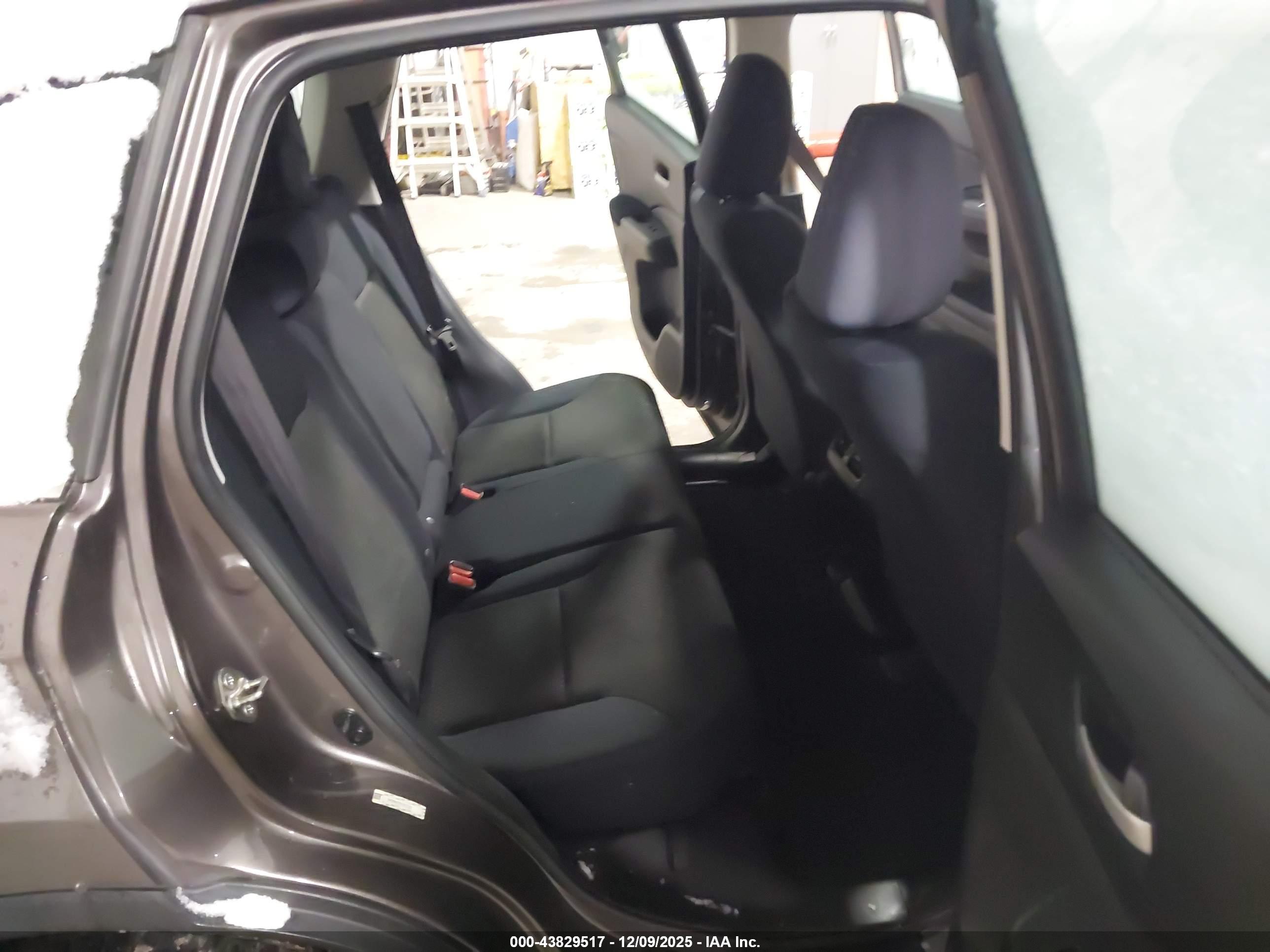 HONDA CR-V image 8