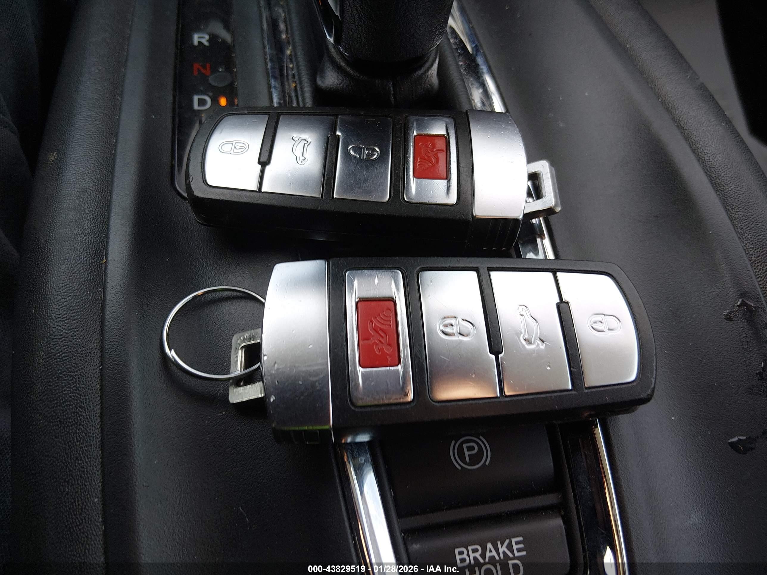 VOLKSWAGEN CC image 11