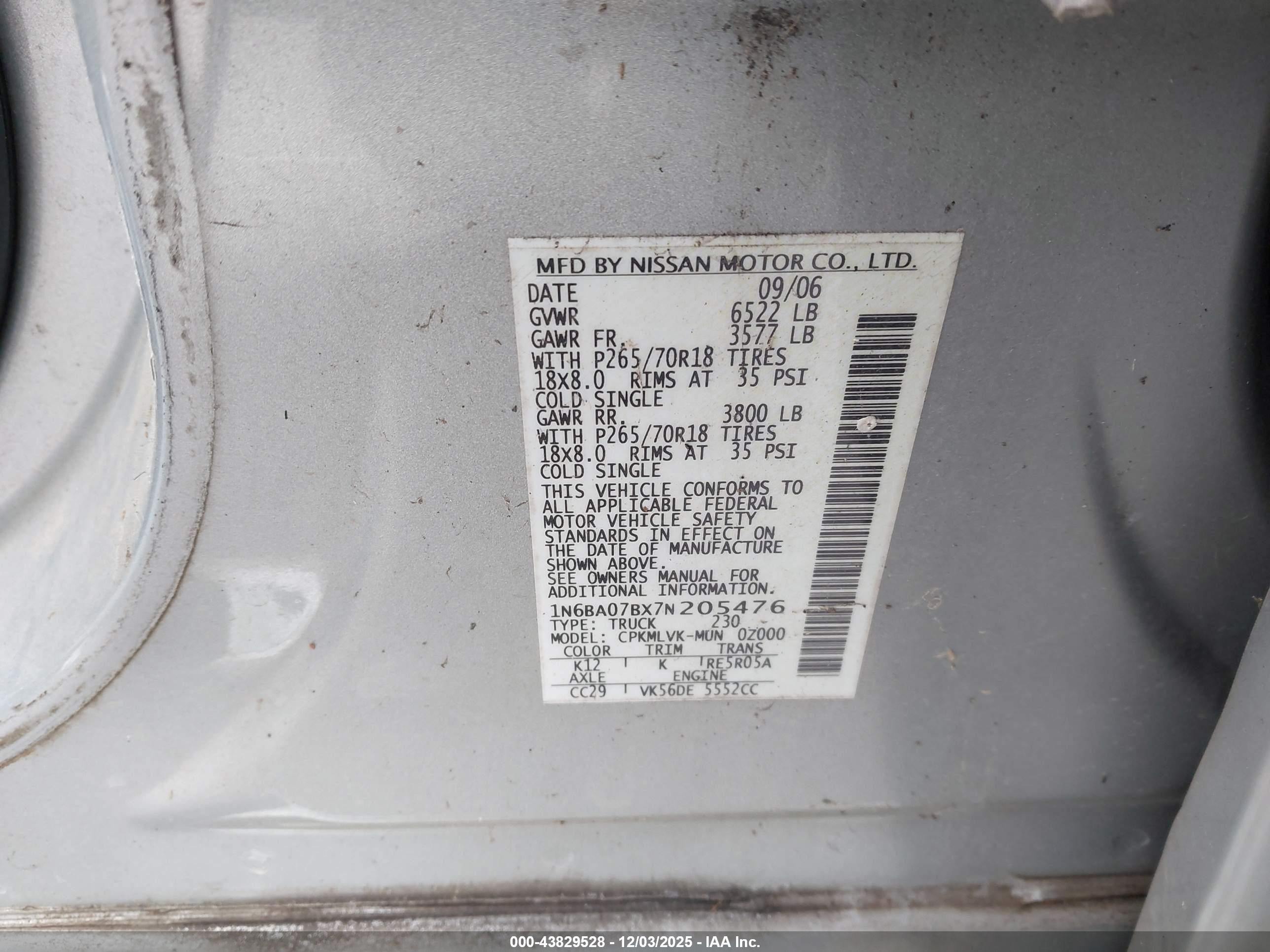NISSAN TITAN image 9
