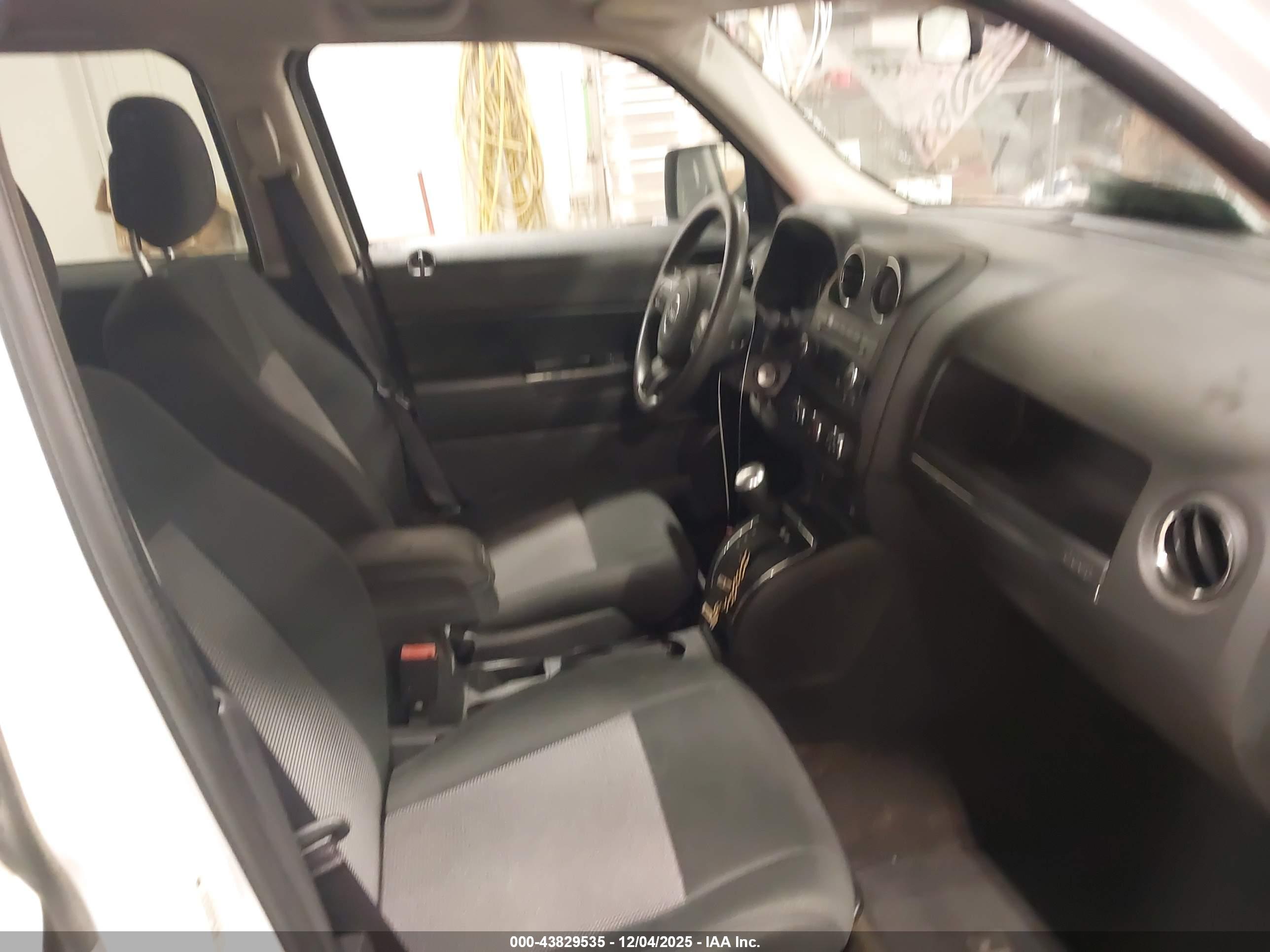 JEEP PATRIOT image 5