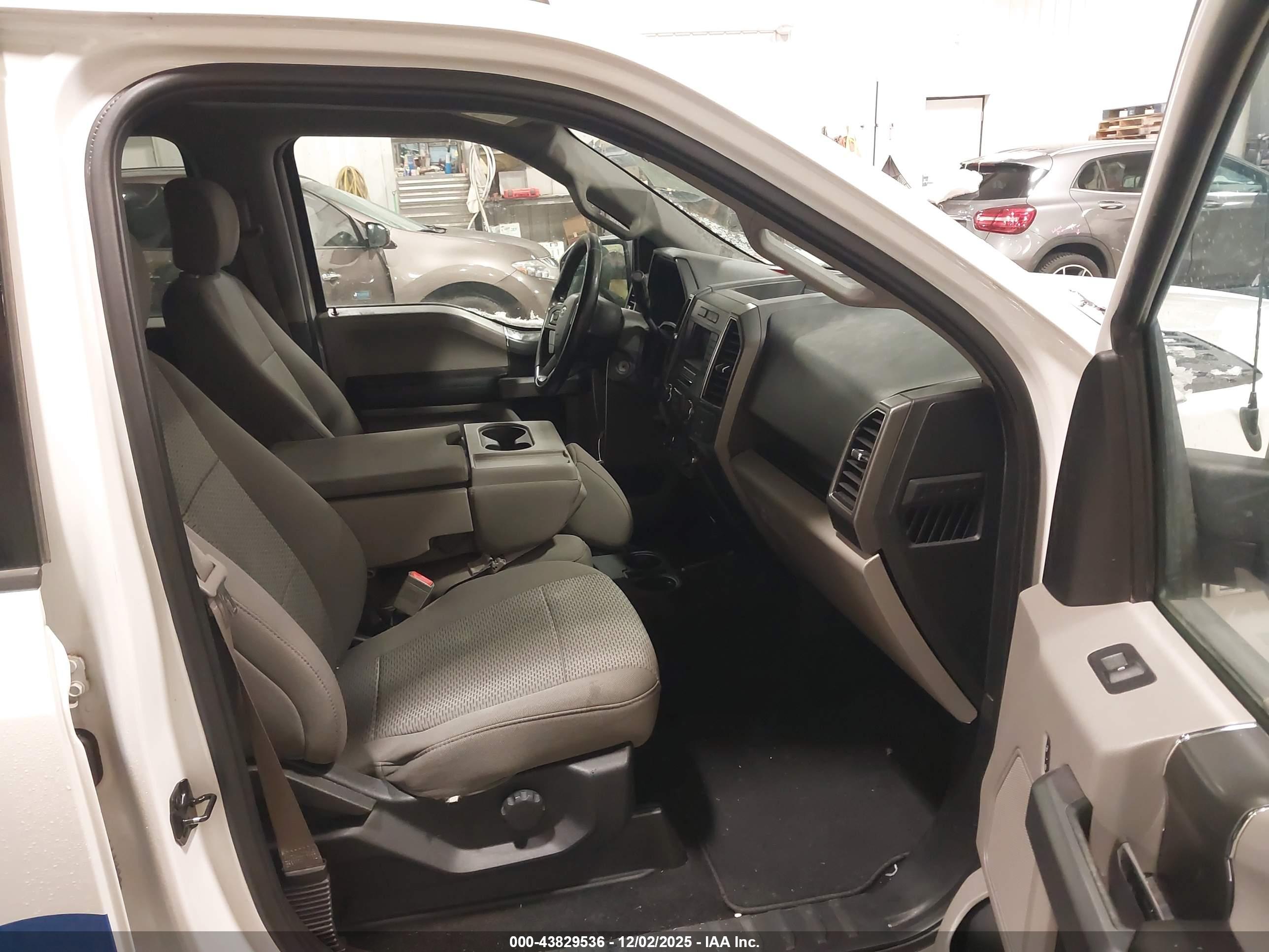 FORD F-150 image 5