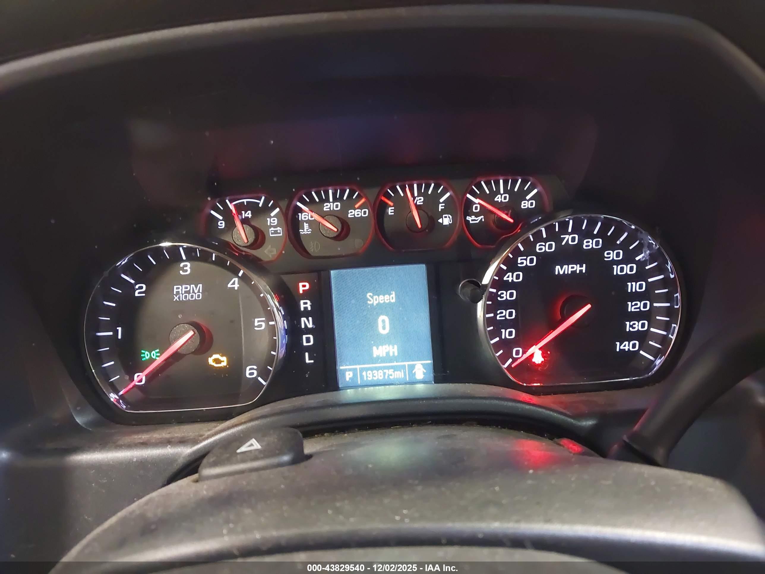 CHEVROLET SILVERADO image 7