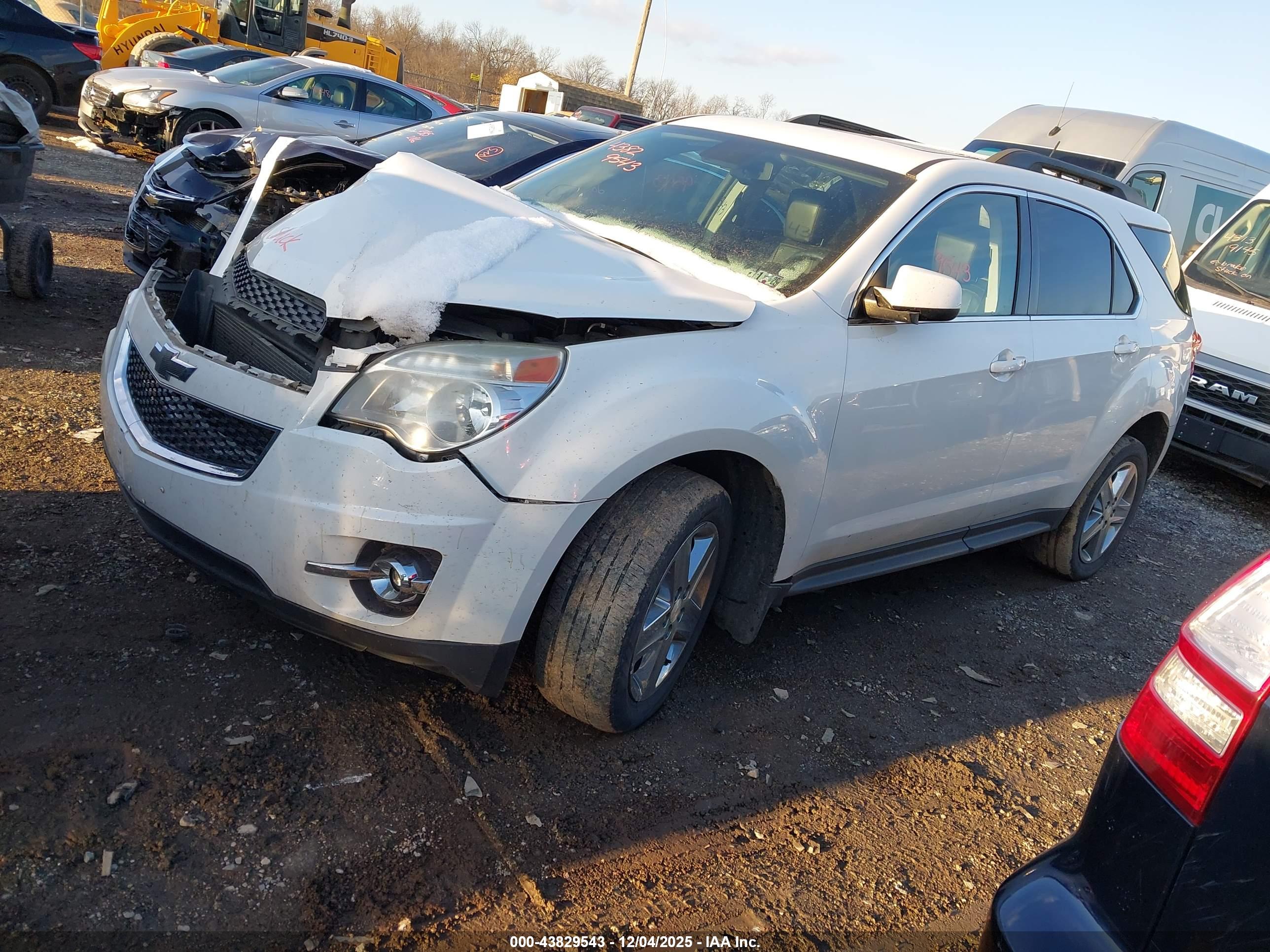 CHEVROLET EQUINOX image 2
