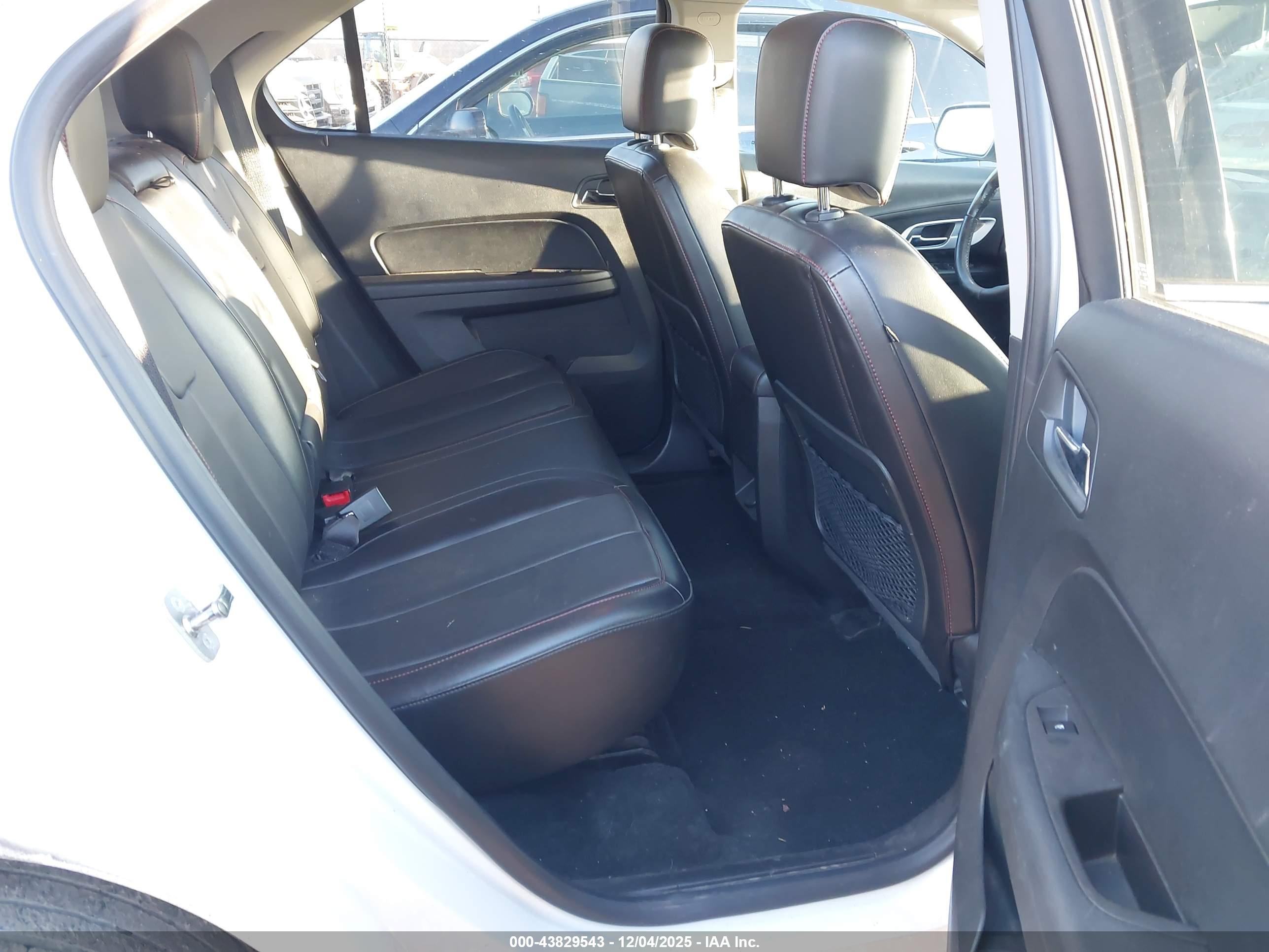 CHEVROLET EQUINOX image 8