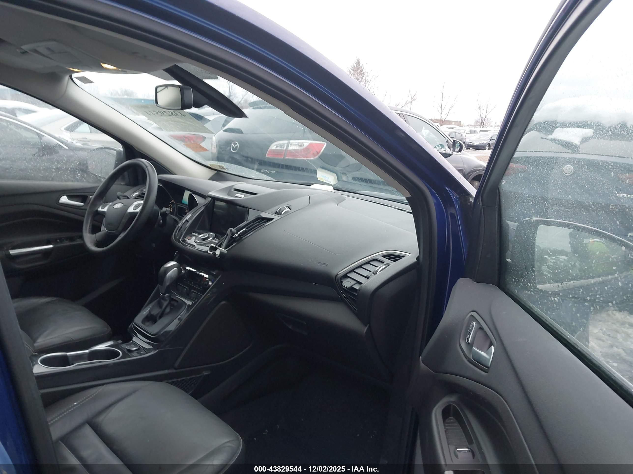 FORD ESCAPE image 5