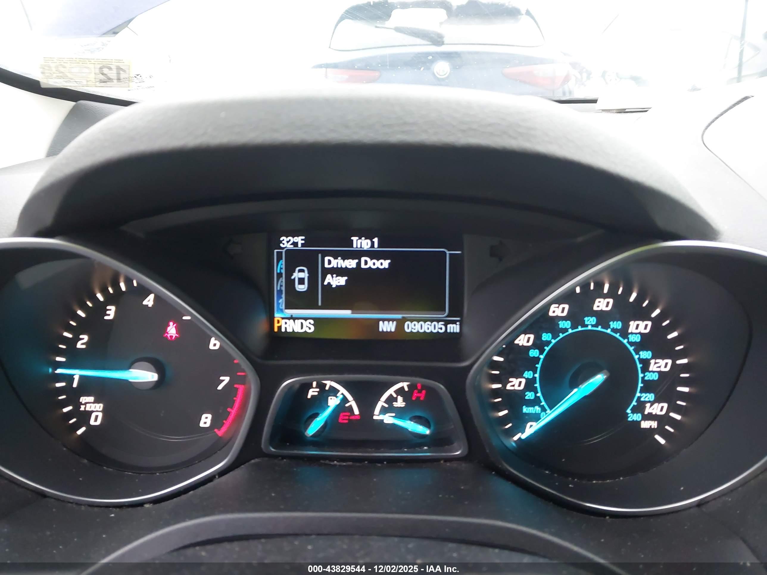 FORD ESCAPE image 7
