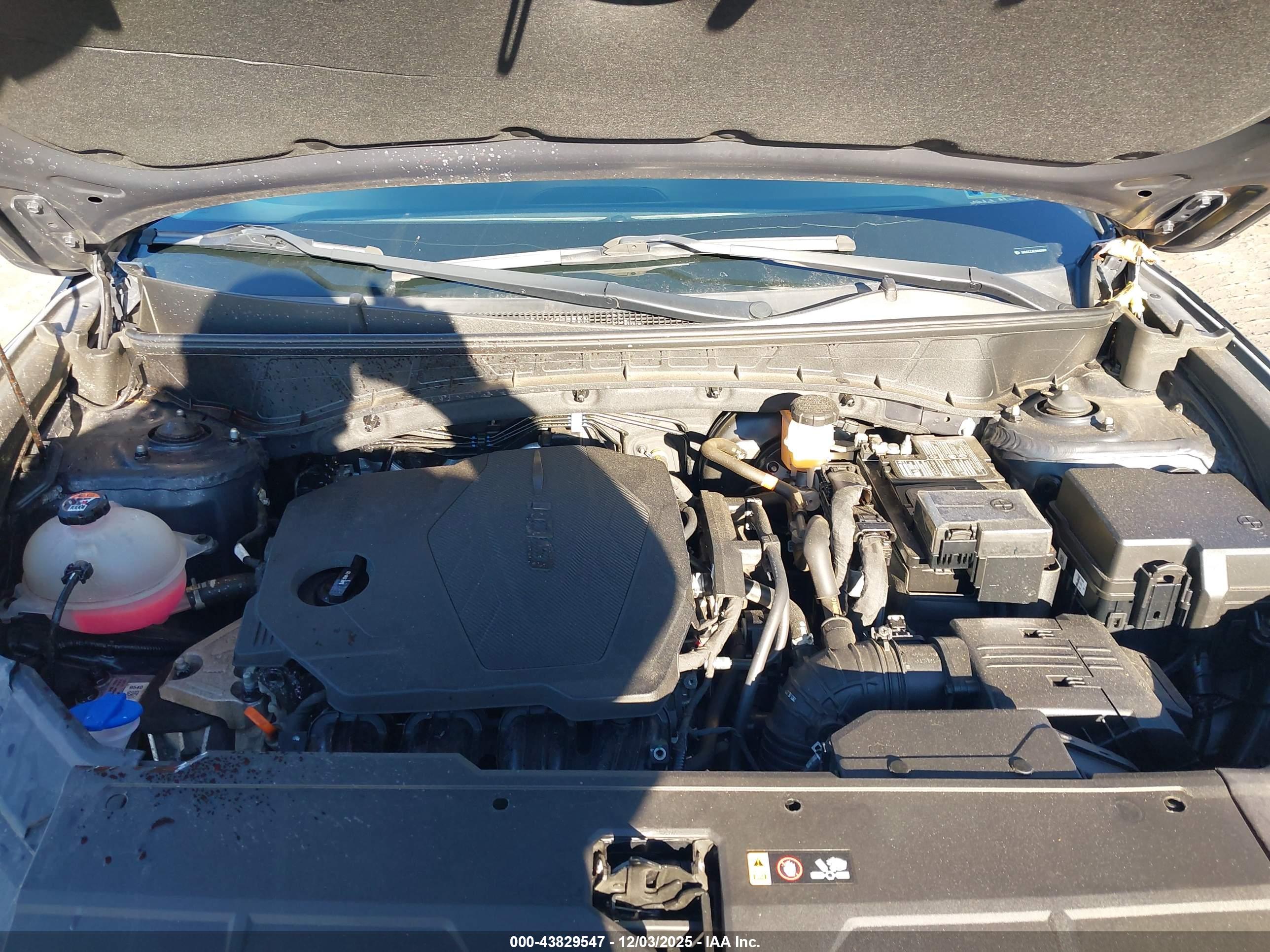 HYUNDAI TUCSON image 10