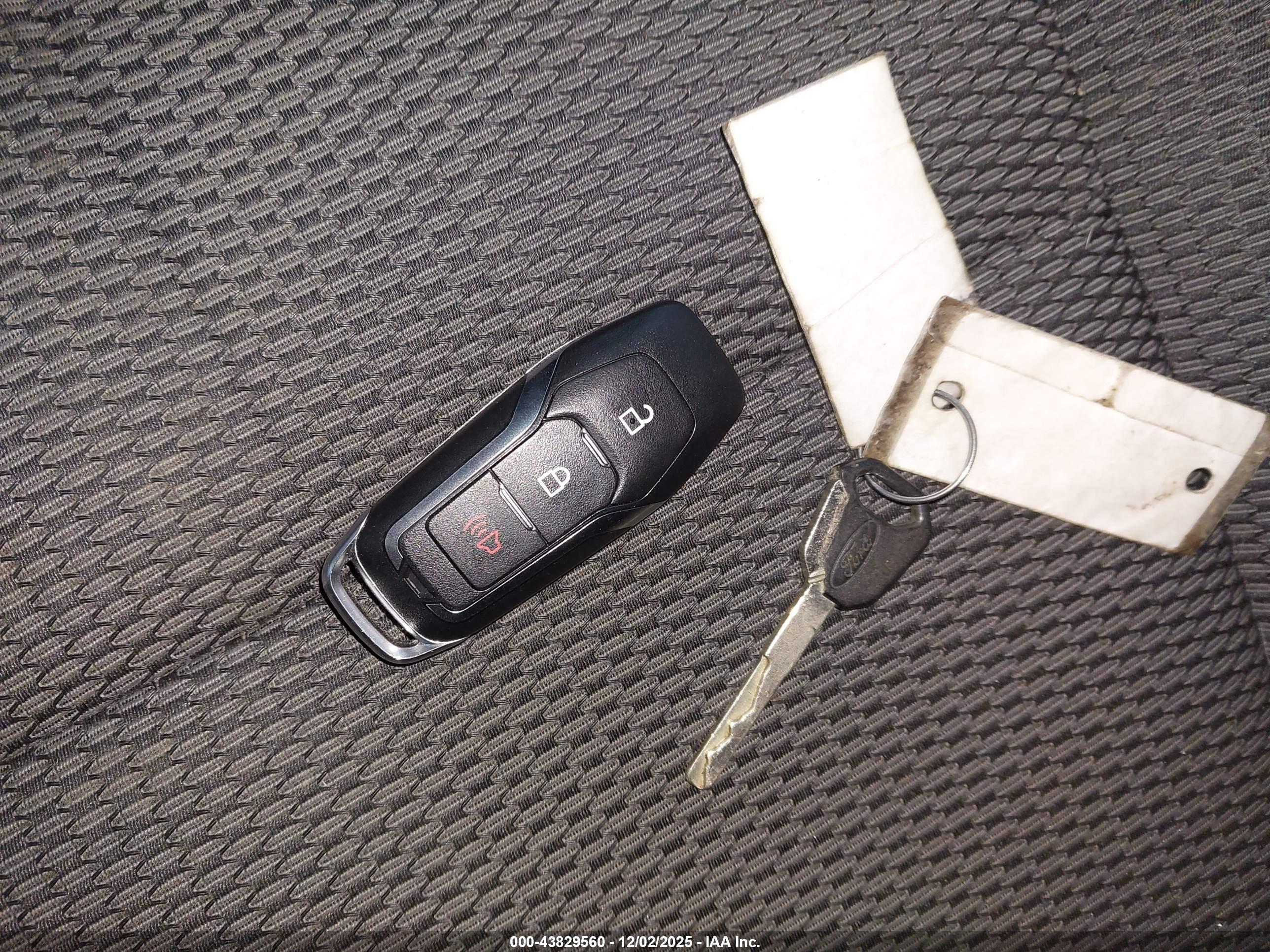 FORD EXPLORER image 11