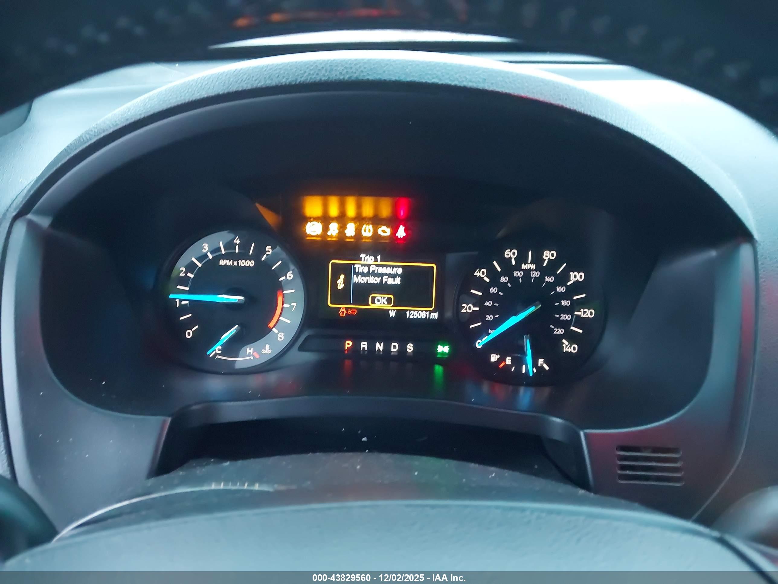 FORD EXPLORER image 7