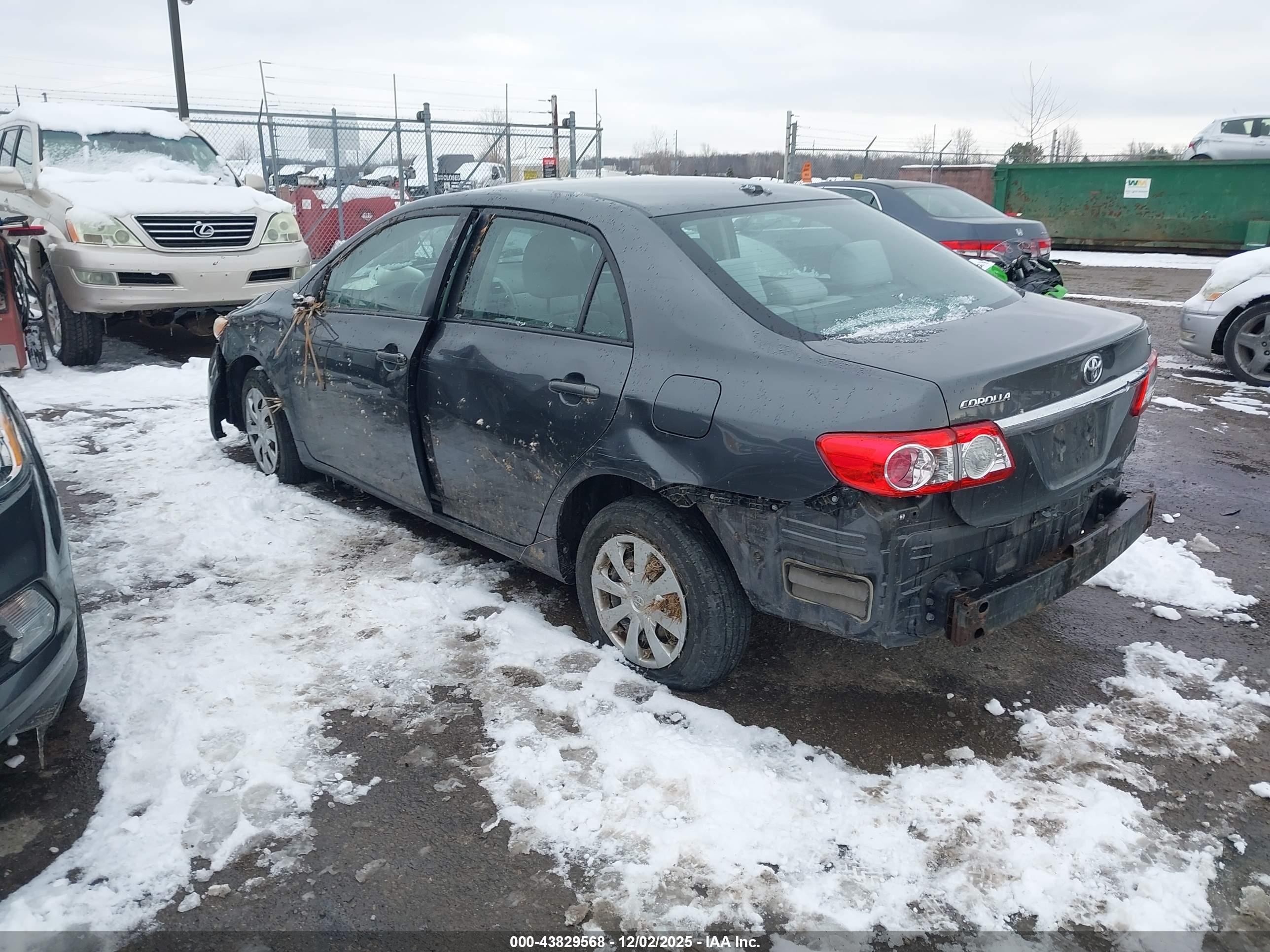 TOYOTA COROLLA image 3