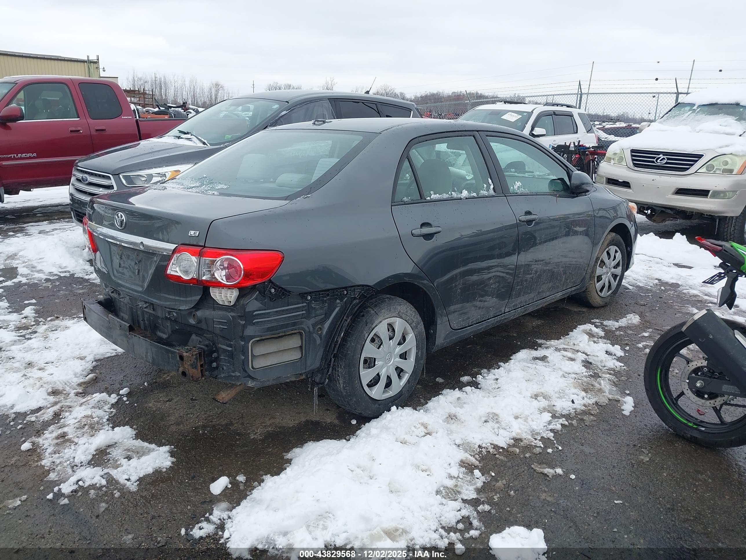 TOYOTA COROLLA image 4