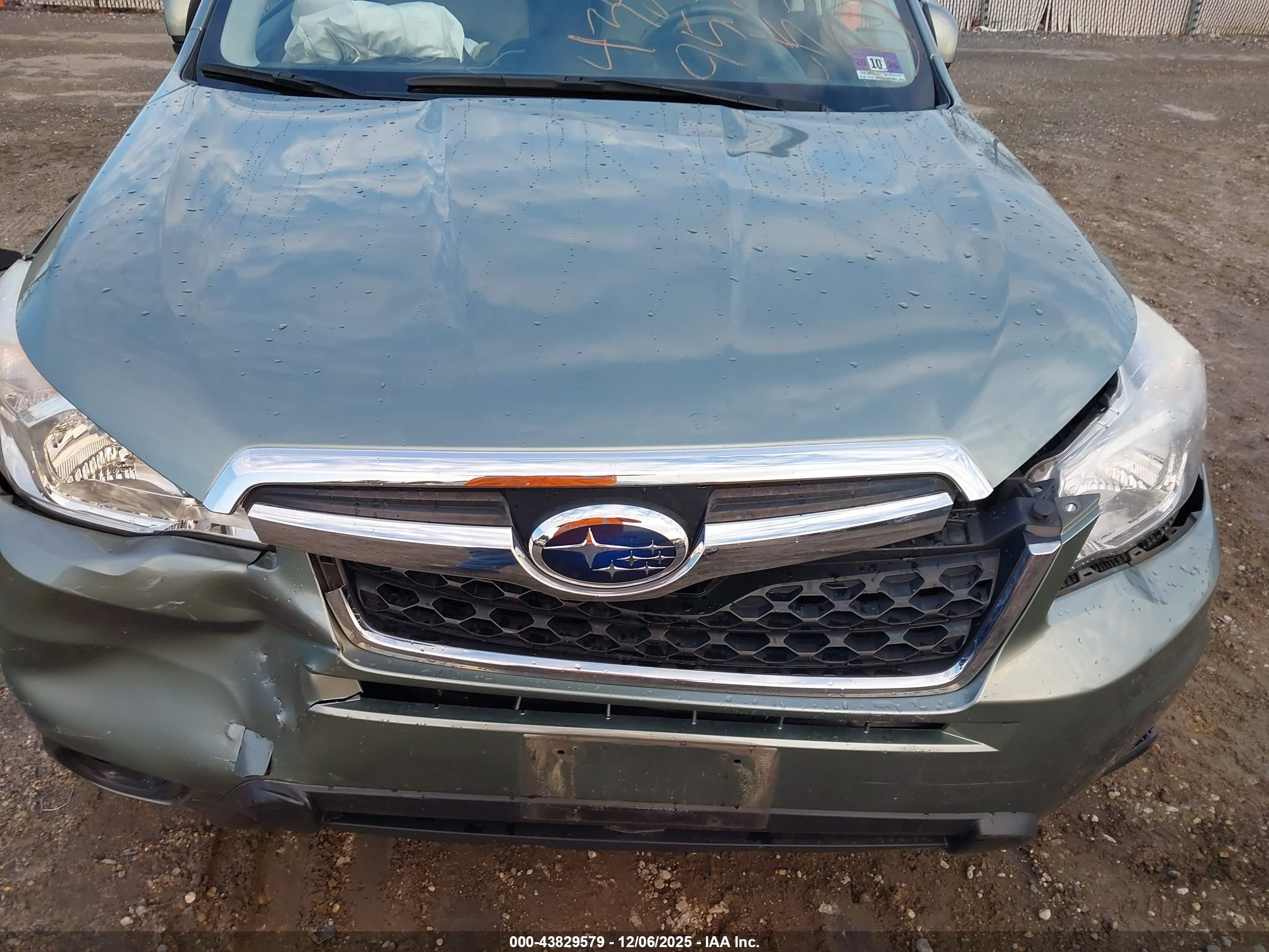 SUBARU FORESTER image 6