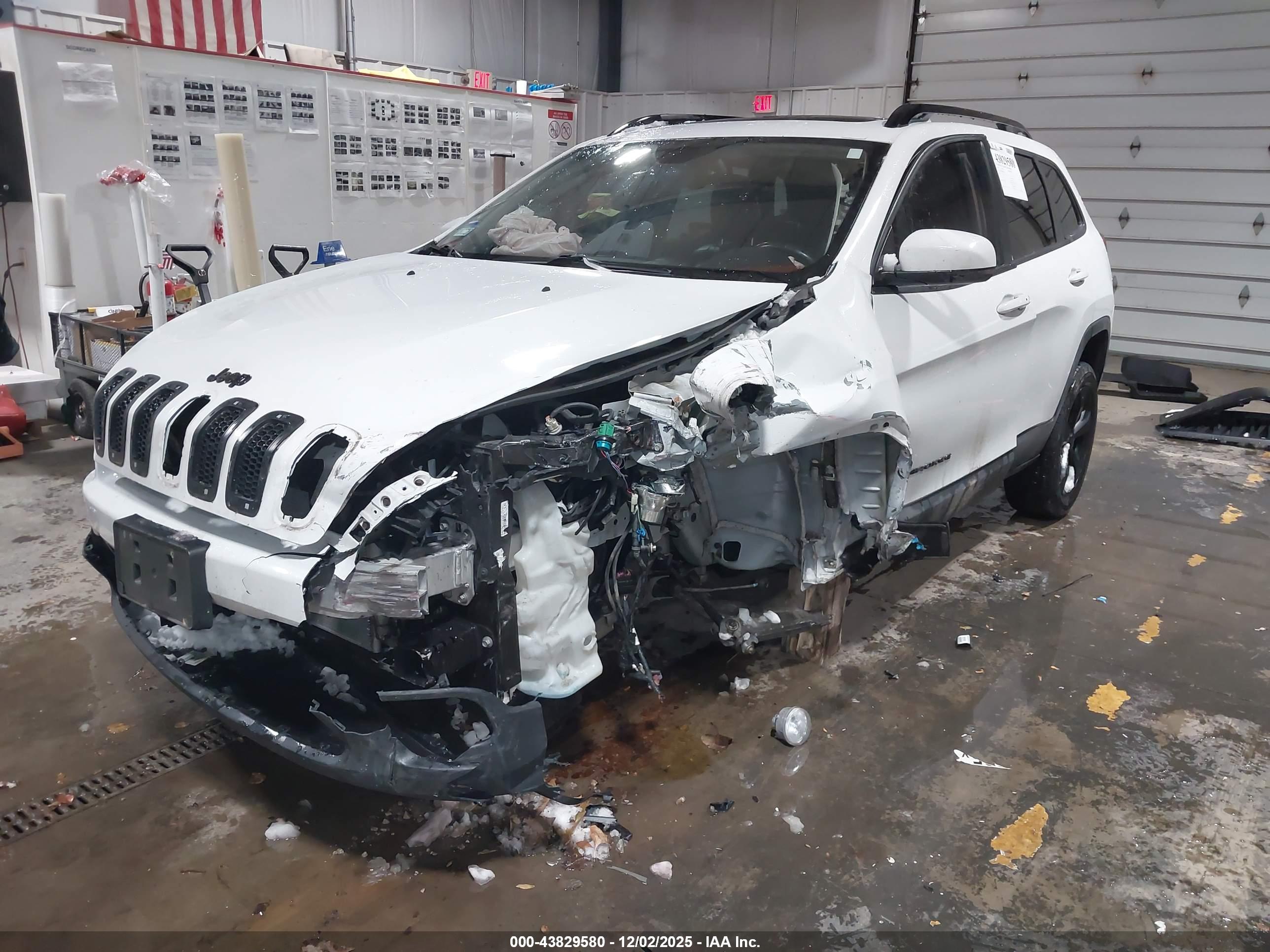 JEEP CHEROKEE image 2