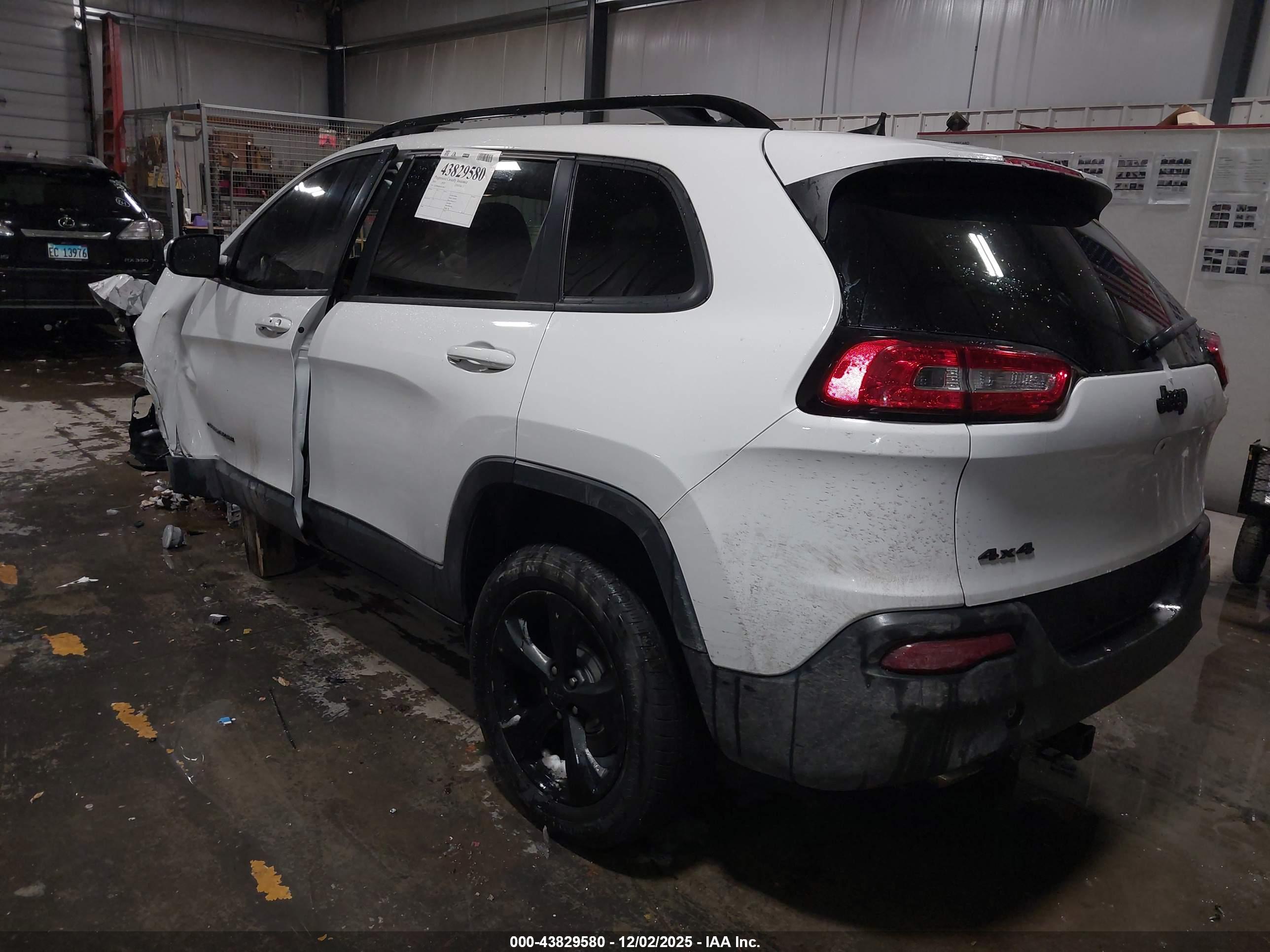 JEEP CHEROKEE image 3