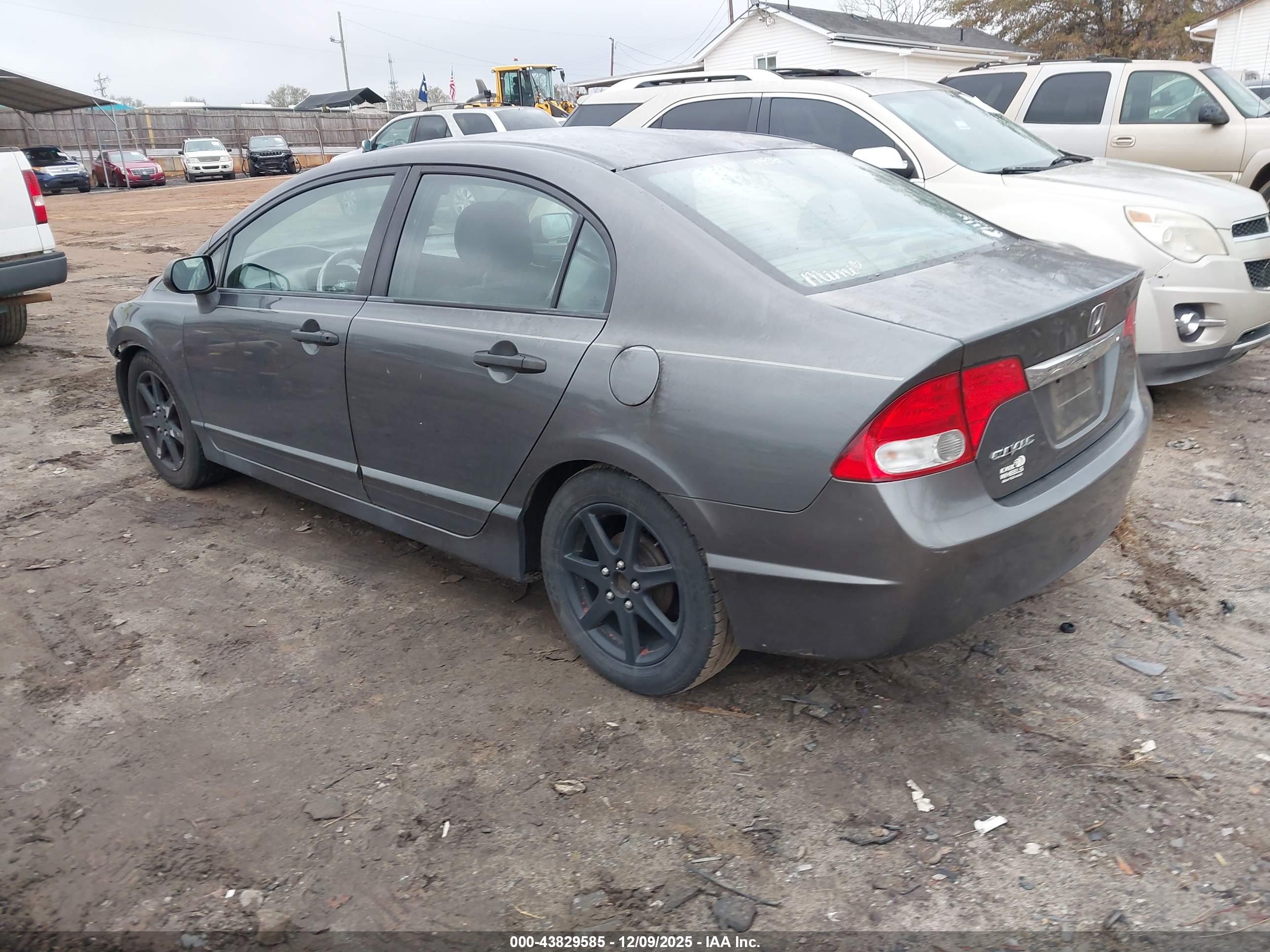 HONDA CIVIC image 3