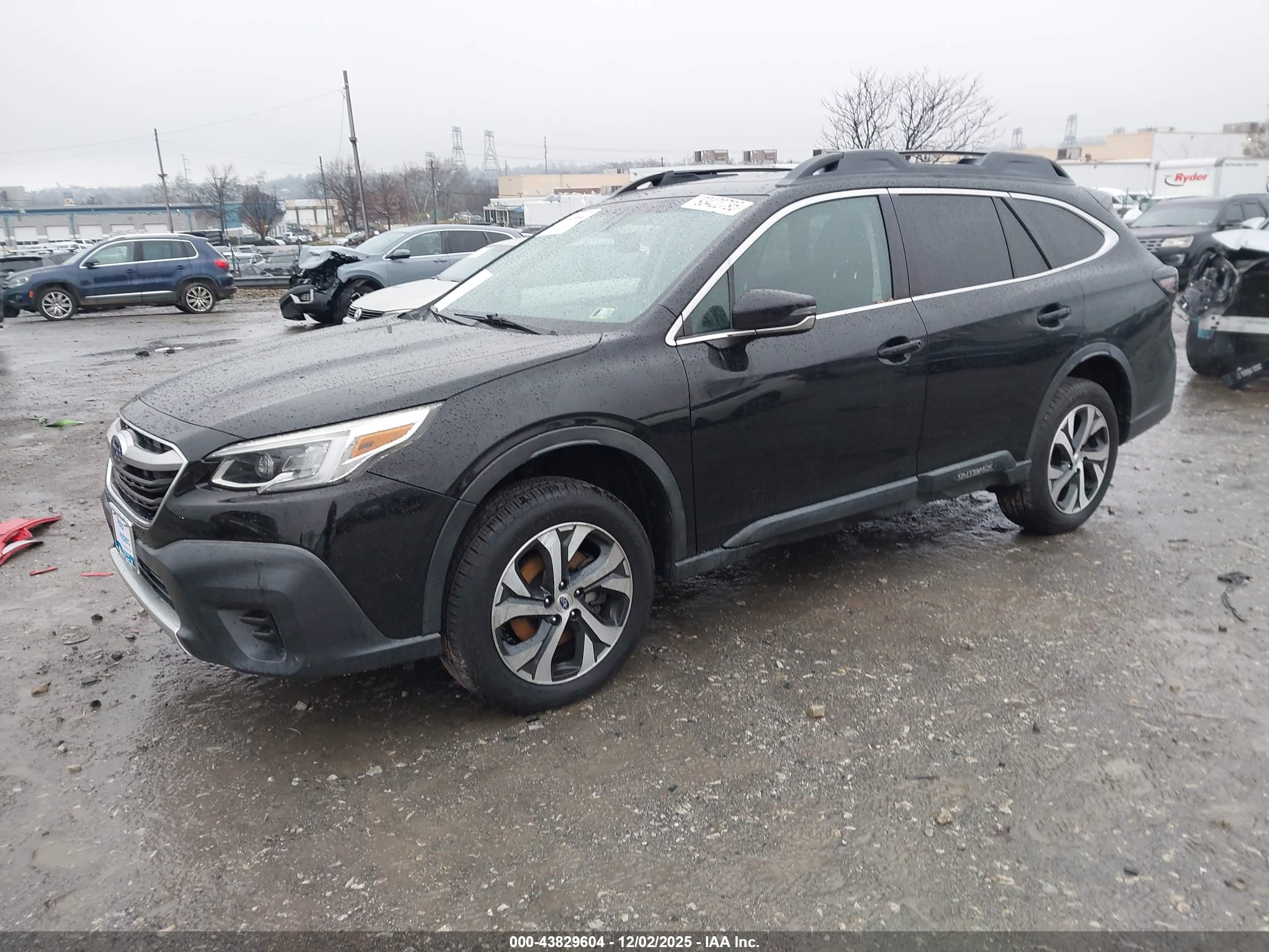 SUBARU OUTBACK image 2
