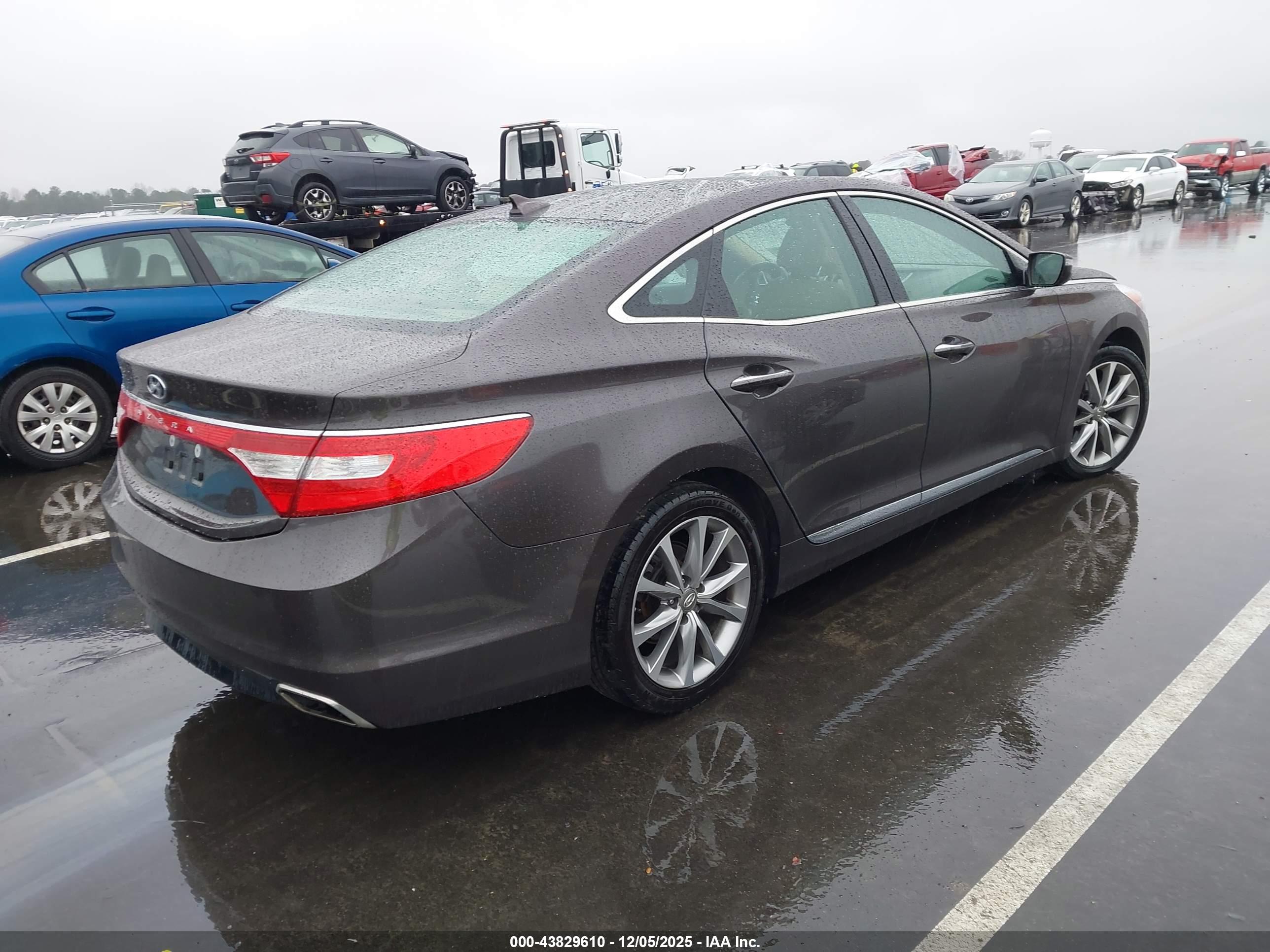 HYUNDAI AZERA image 4
