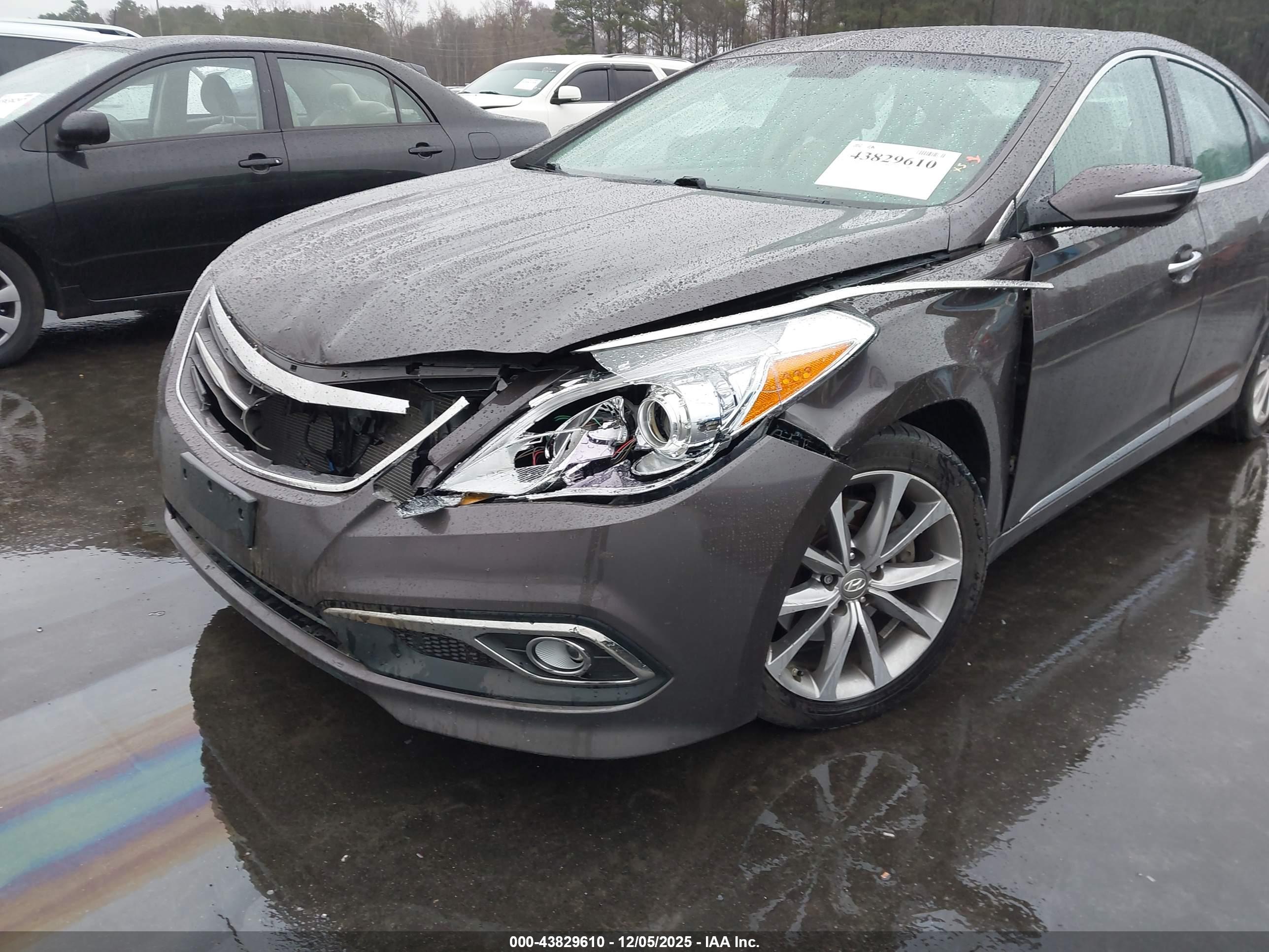 HYUNDAI AZERA image 6