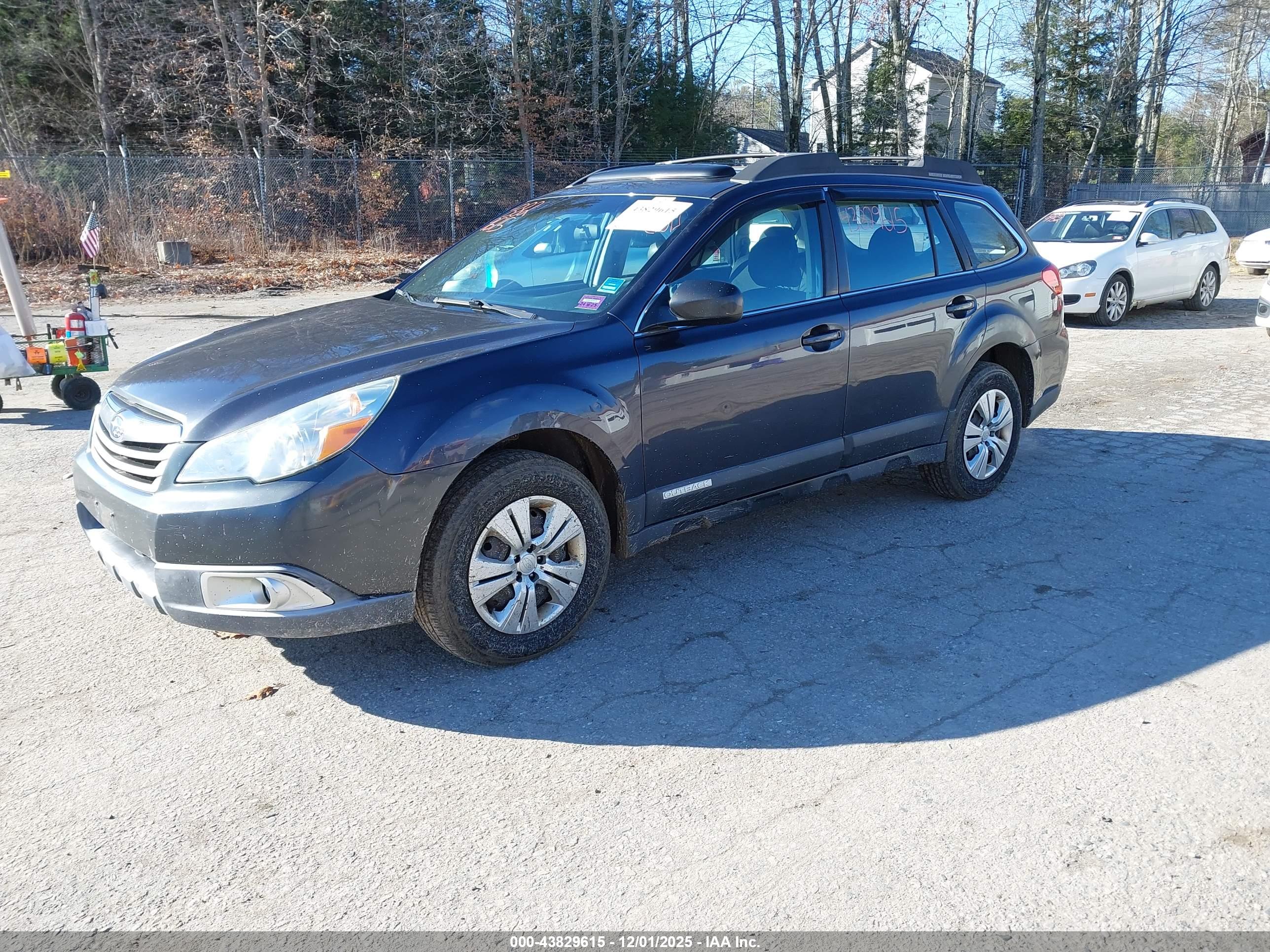 SUBARU OUTBACK image 2