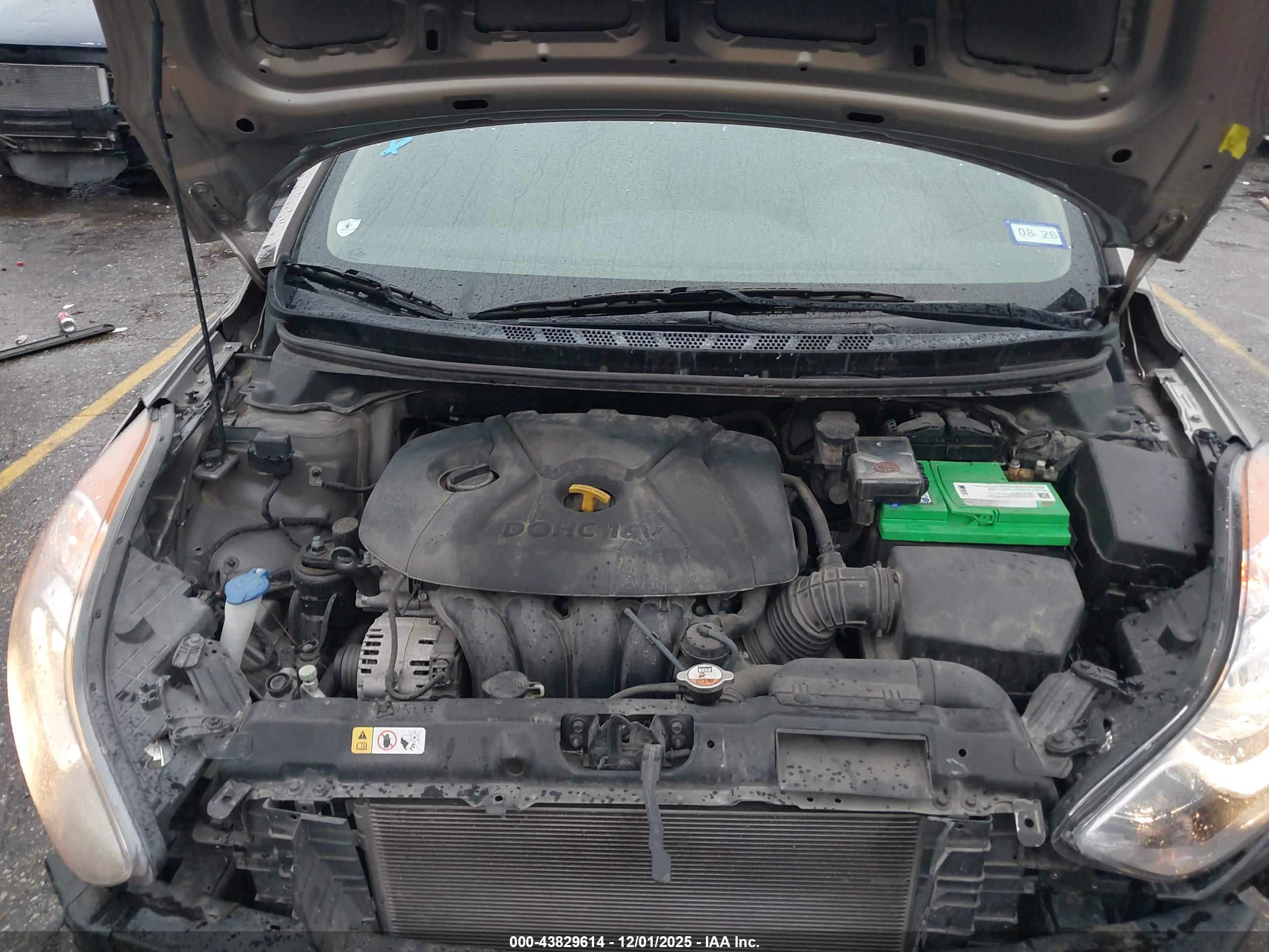 HYUNDAI ELANTRA image 10