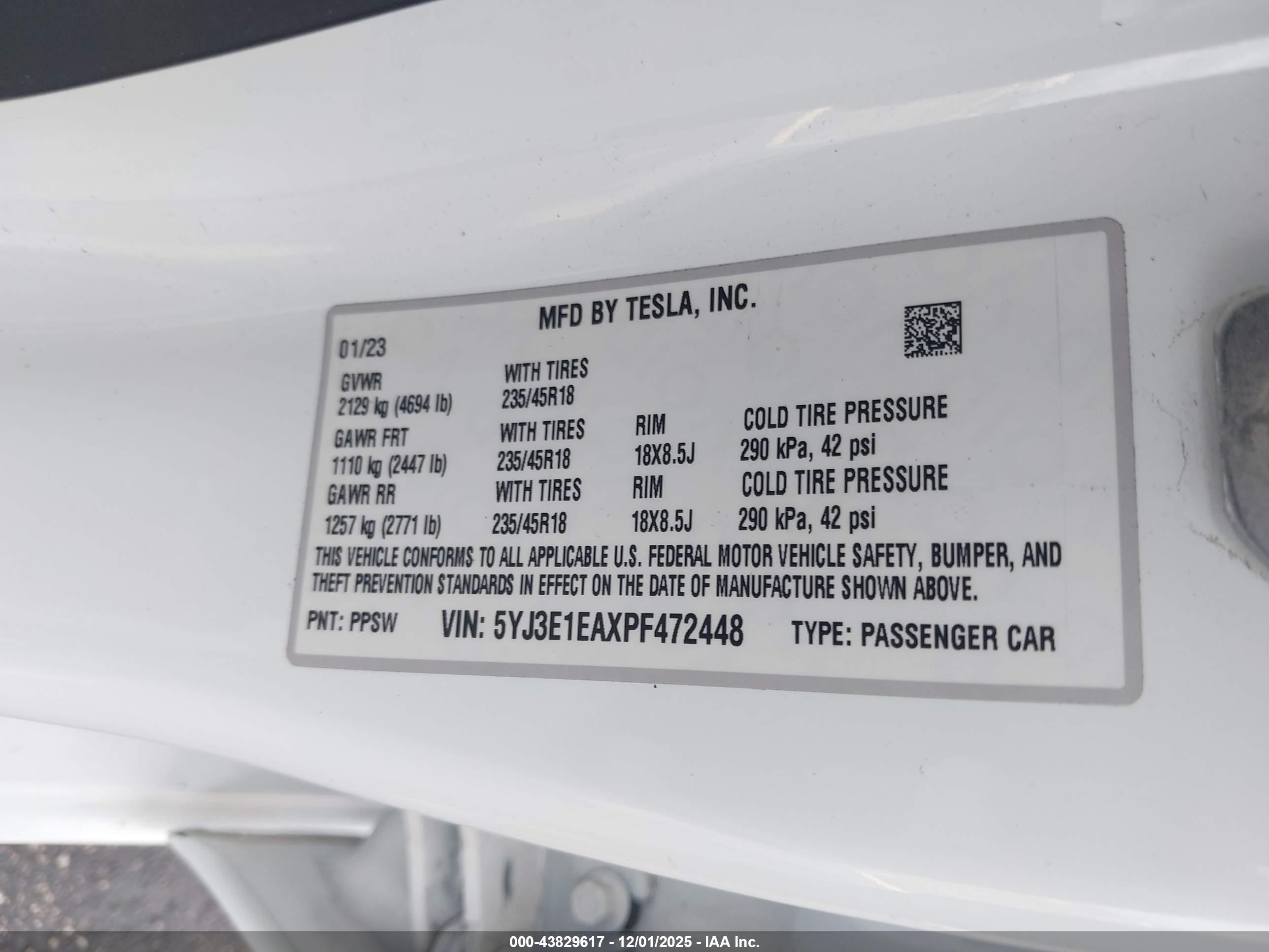 TESLA MODEL image 9