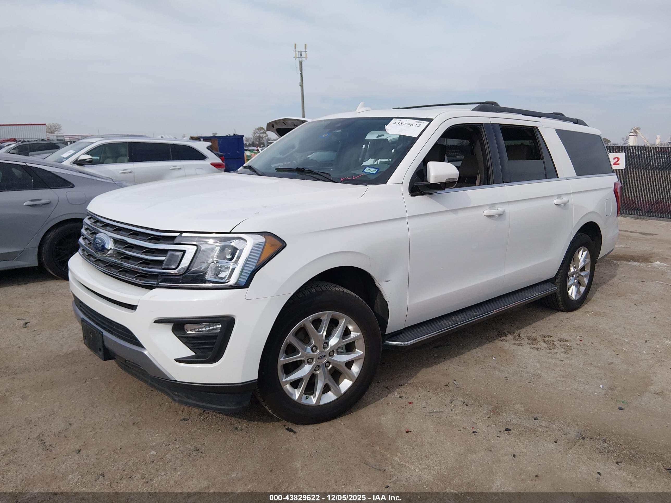 FORD EXPEDITION image 2