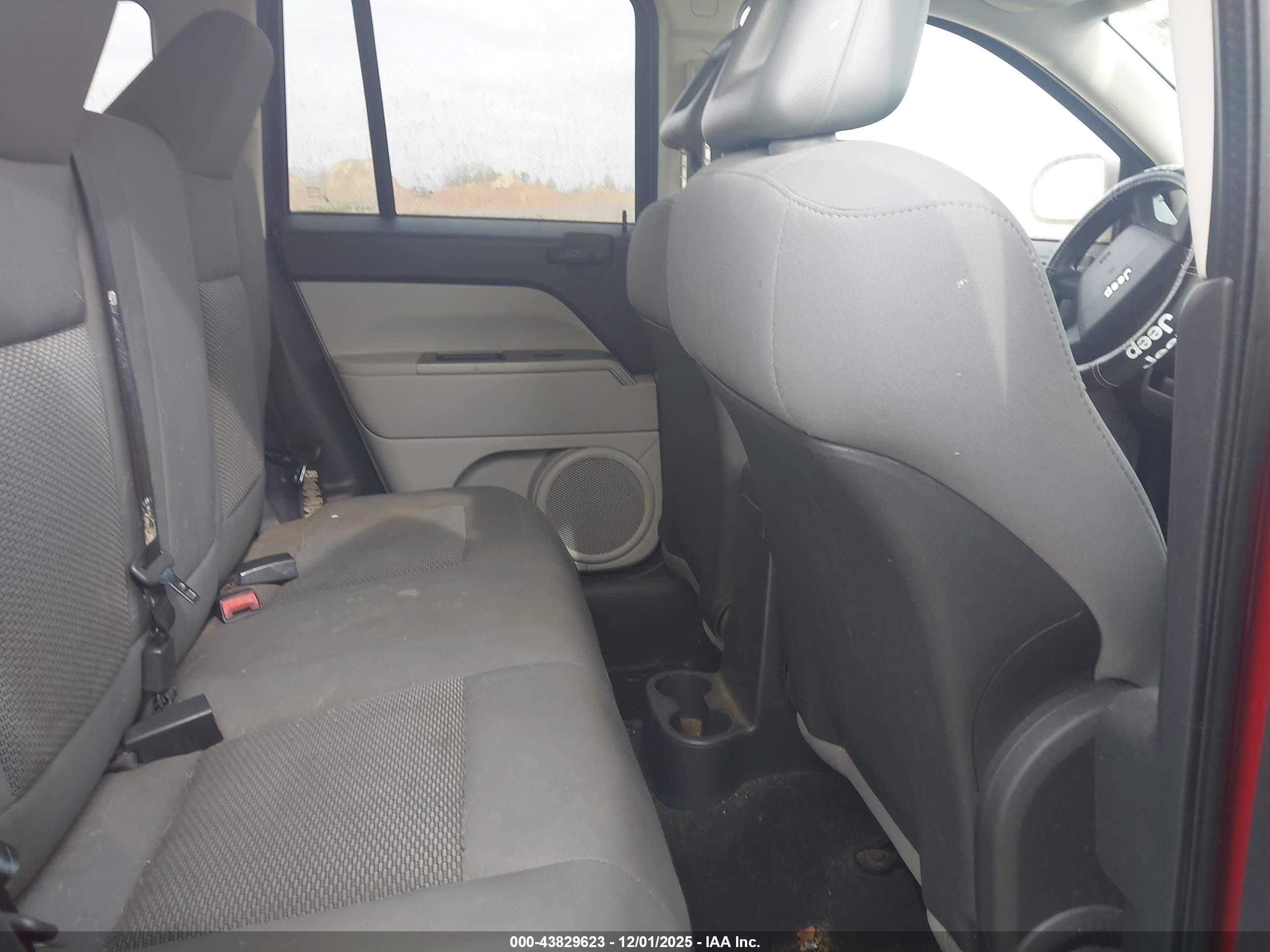 JEEP COMPASS image 8