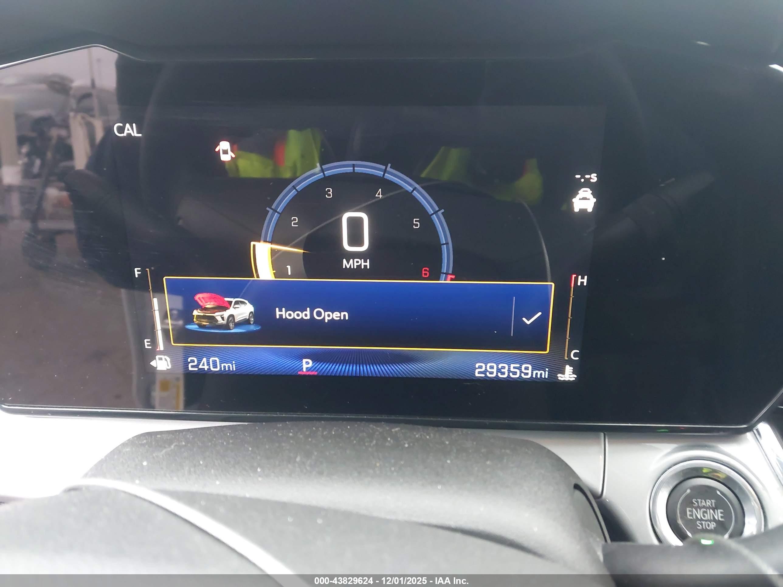 CHEVROLET TRAX image 7