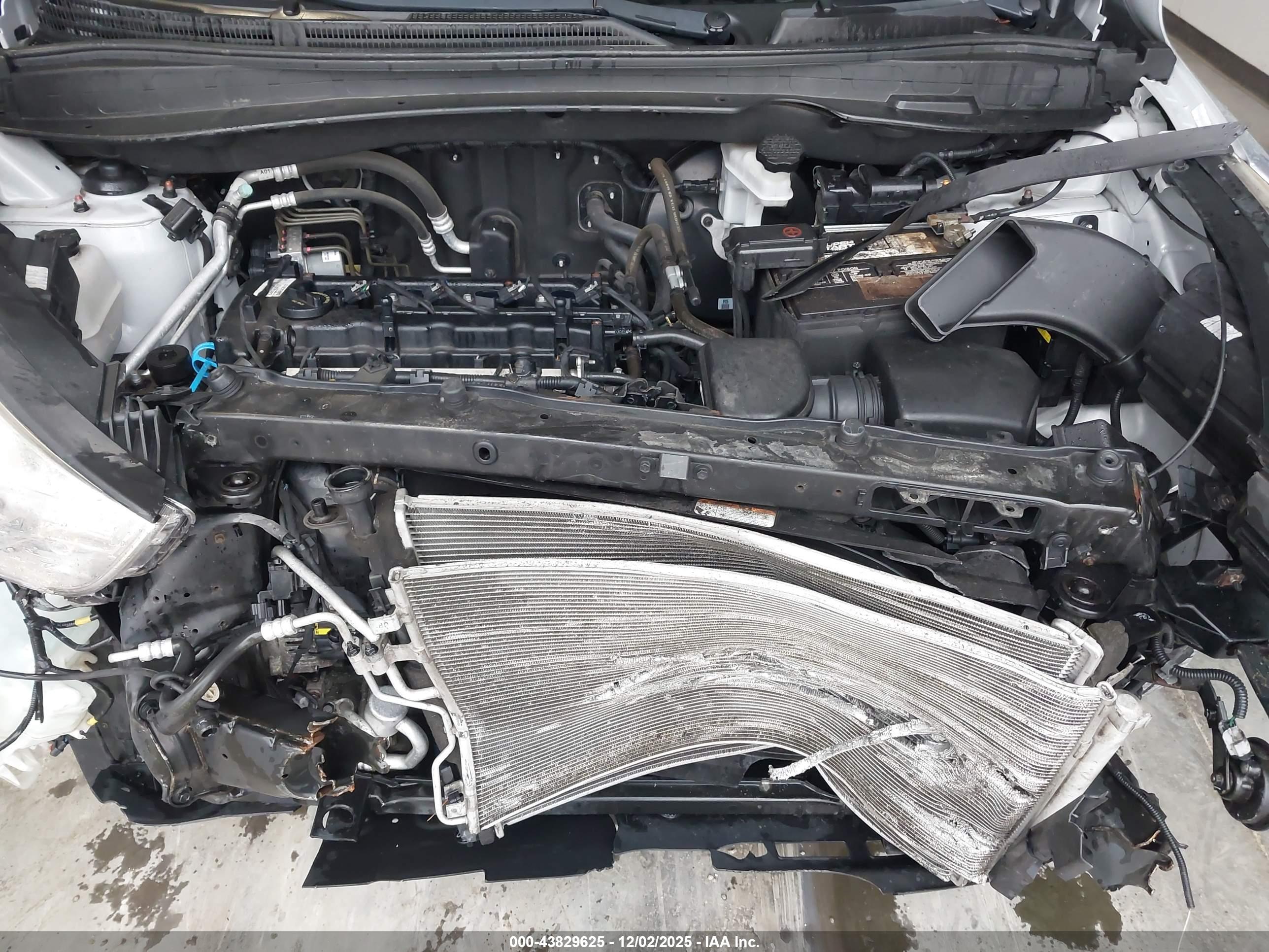 HYUNDAI TUCSON image 10