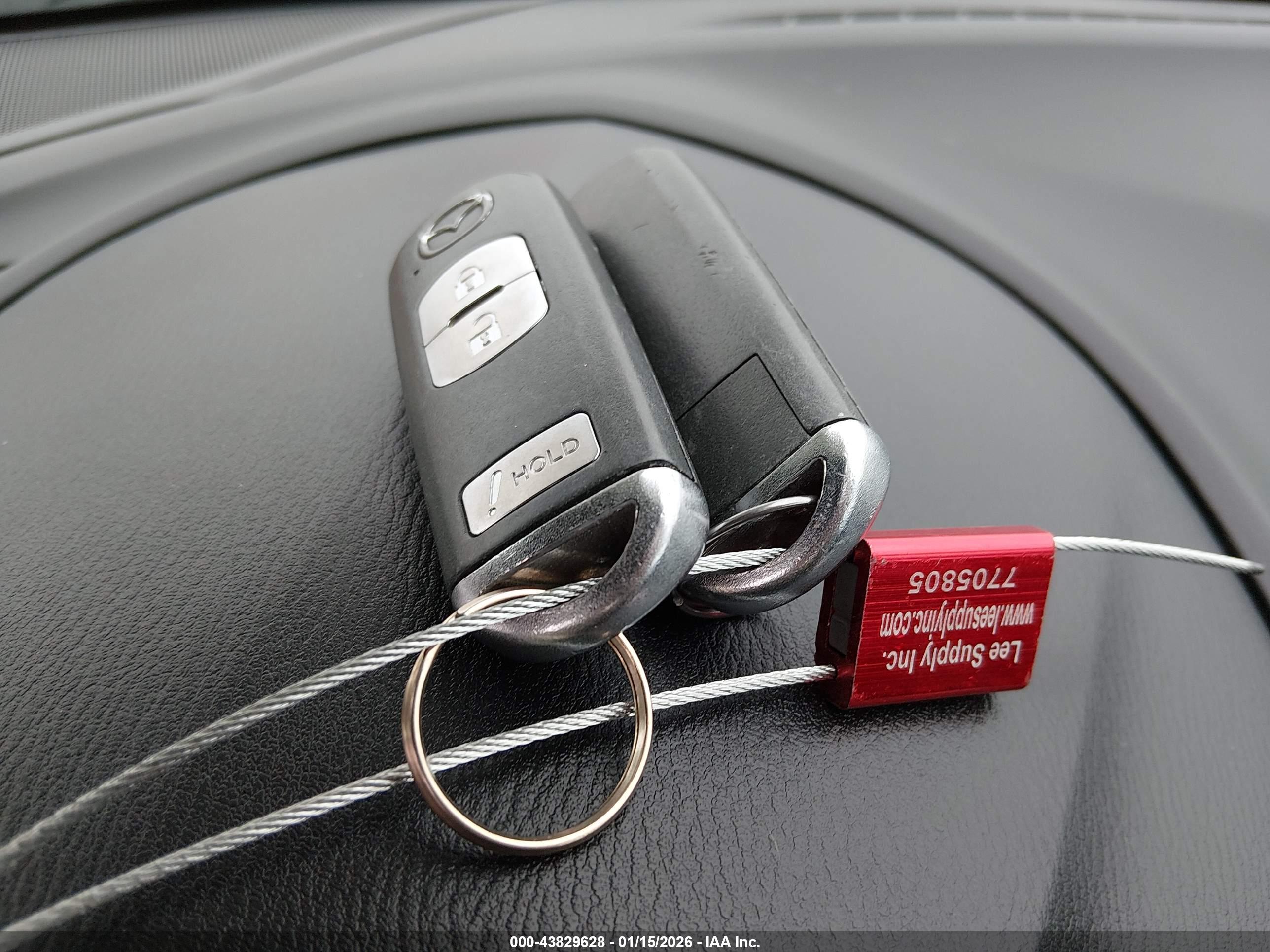 MAZDA MAZDA3 image 11