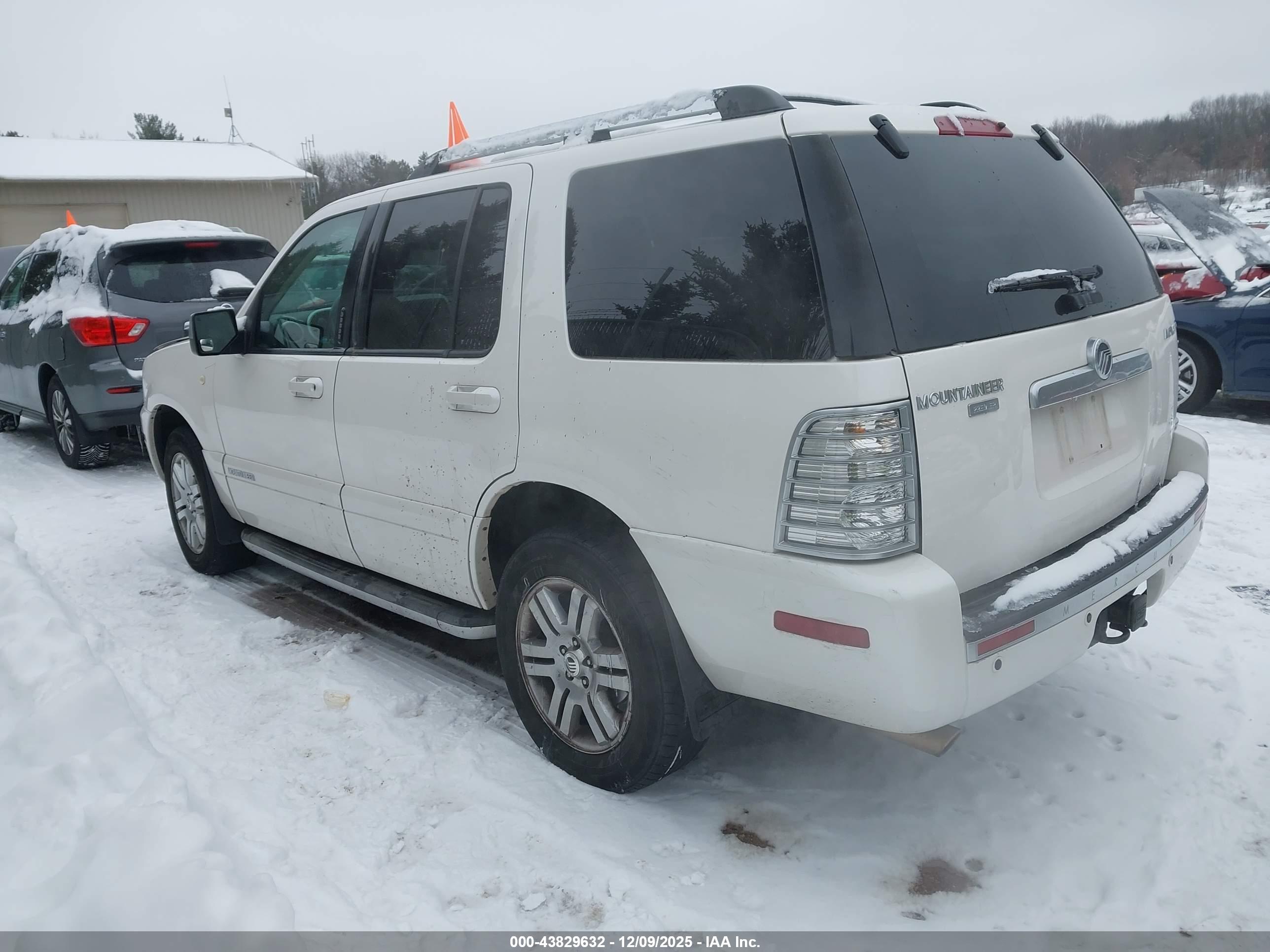 MERCURY MOUNTAINEER image 3