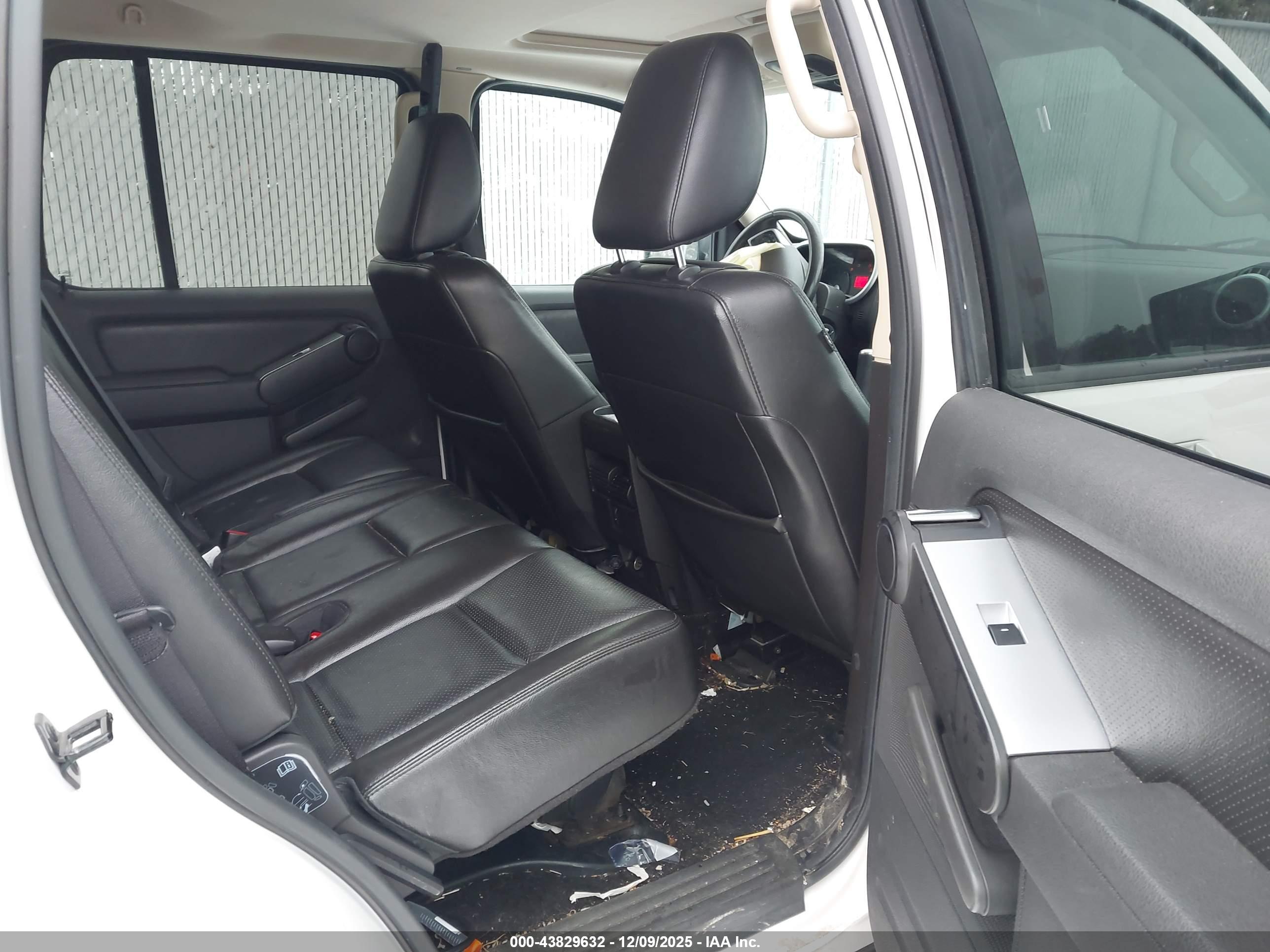 MERCURY MOUNTAINEER image 8