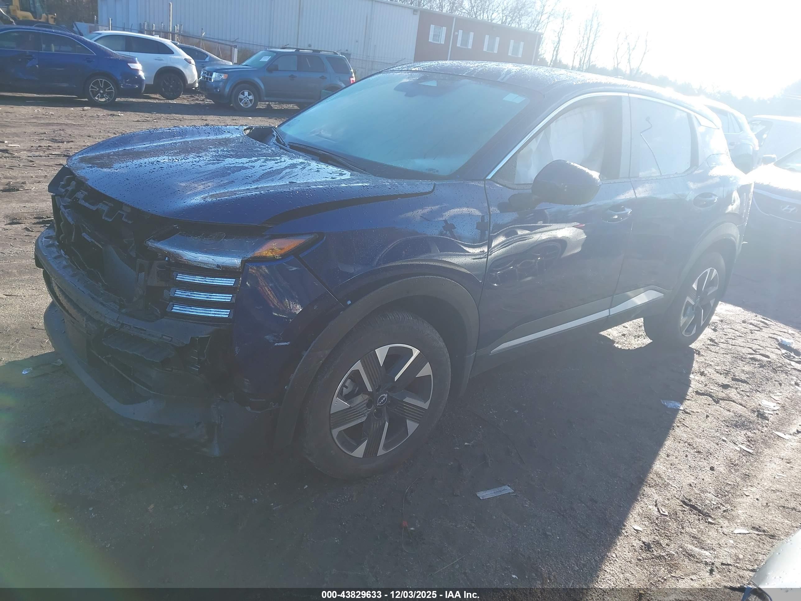 NISSAN KICKS image 2